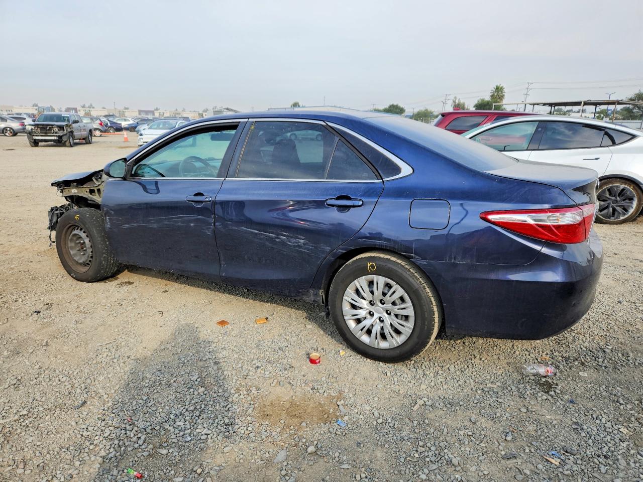 2015 Toyota Camry Le Blue vin: 4T4BF1FK9FR491337