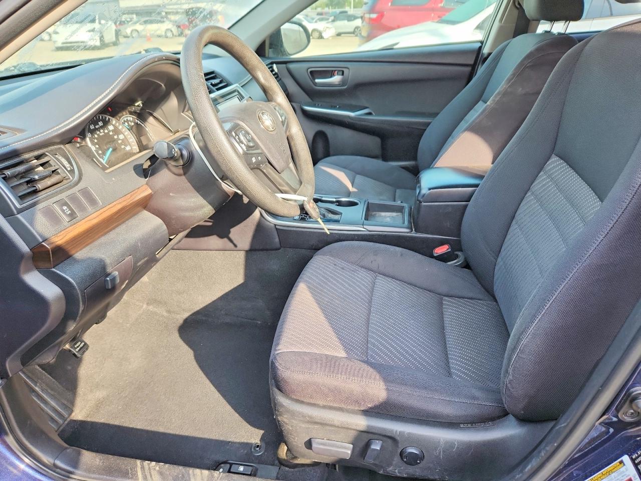 2015 Toyota Camry Le Blue vin: 4T4BF1FK9FR491337