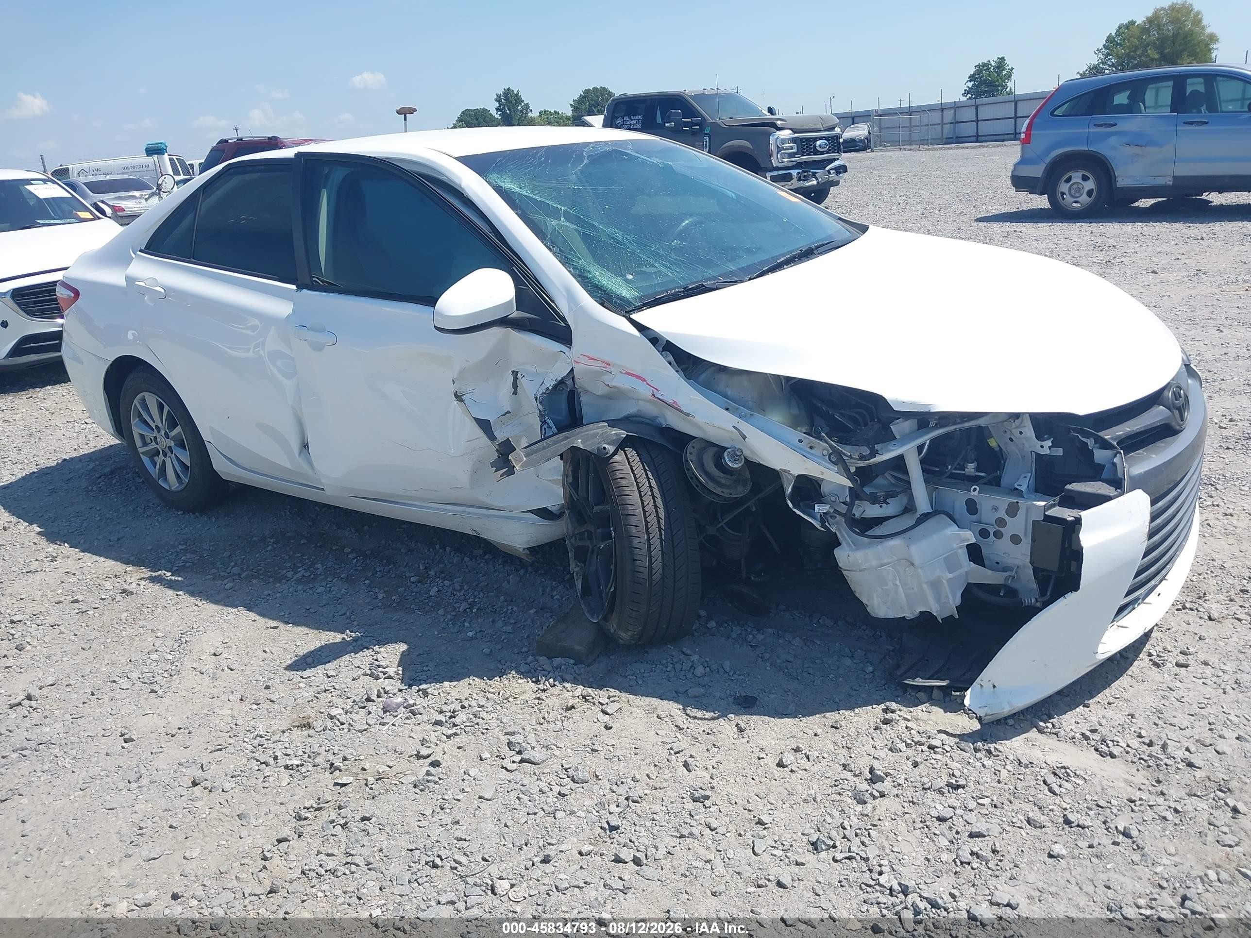2015 Toyota Camry Le White vin: 4T4BF1FK9FR501090