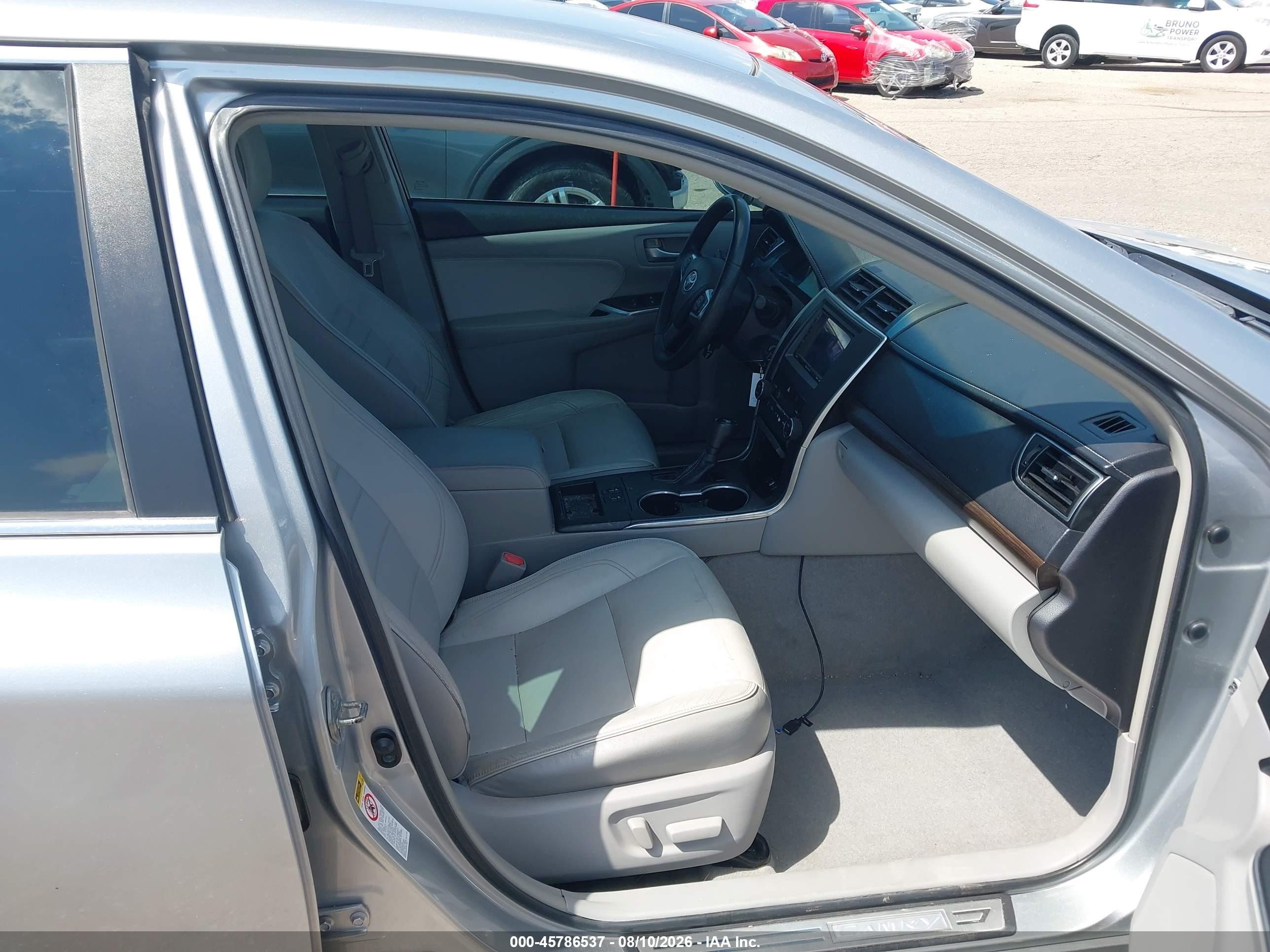 2015 Toyota Camry Xle Silver vin: 4T4BF1FK9FR501526