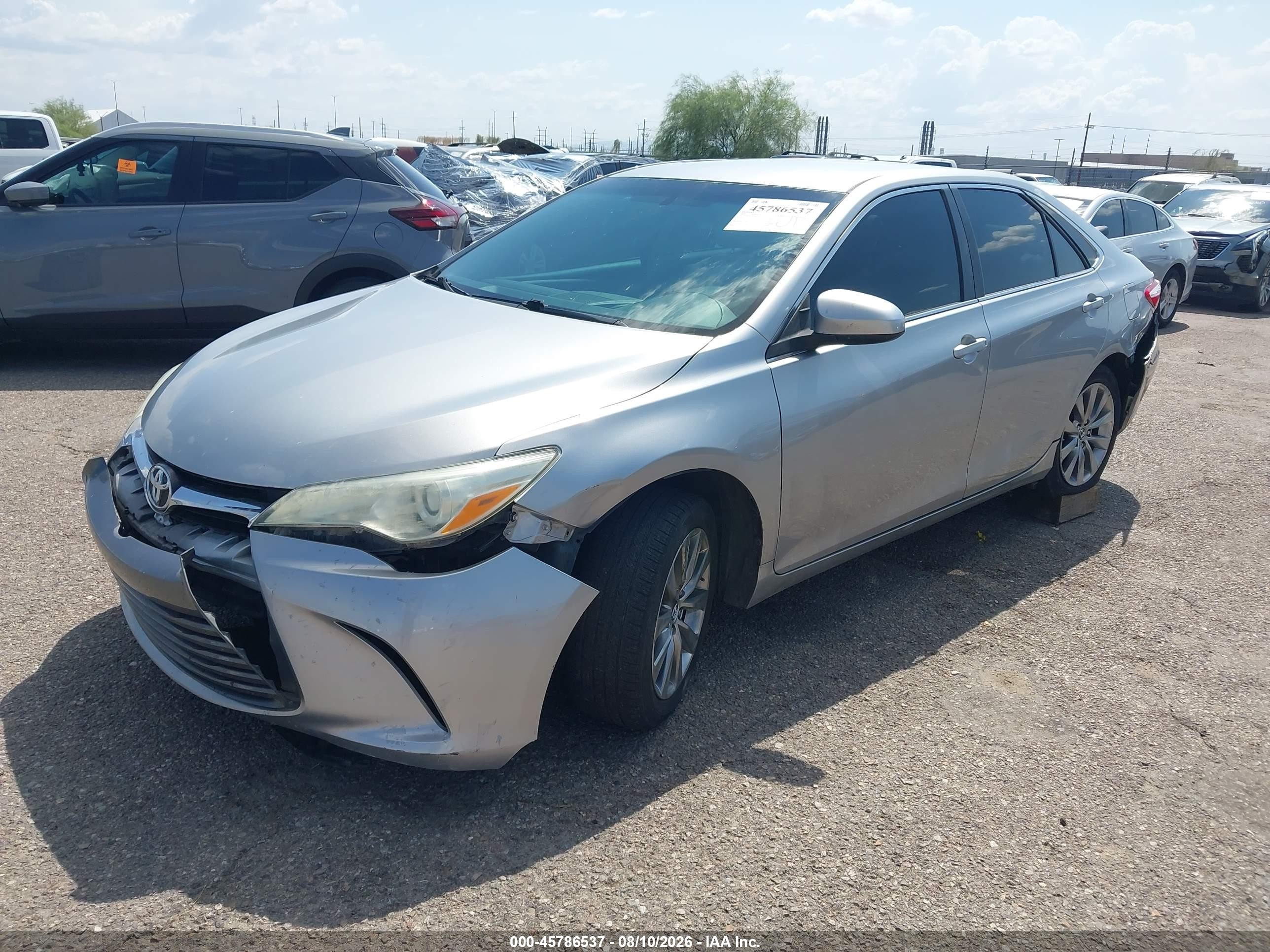 2015 Toyota Camry Xle Silver vin: 4T4BF1FK9FR501526