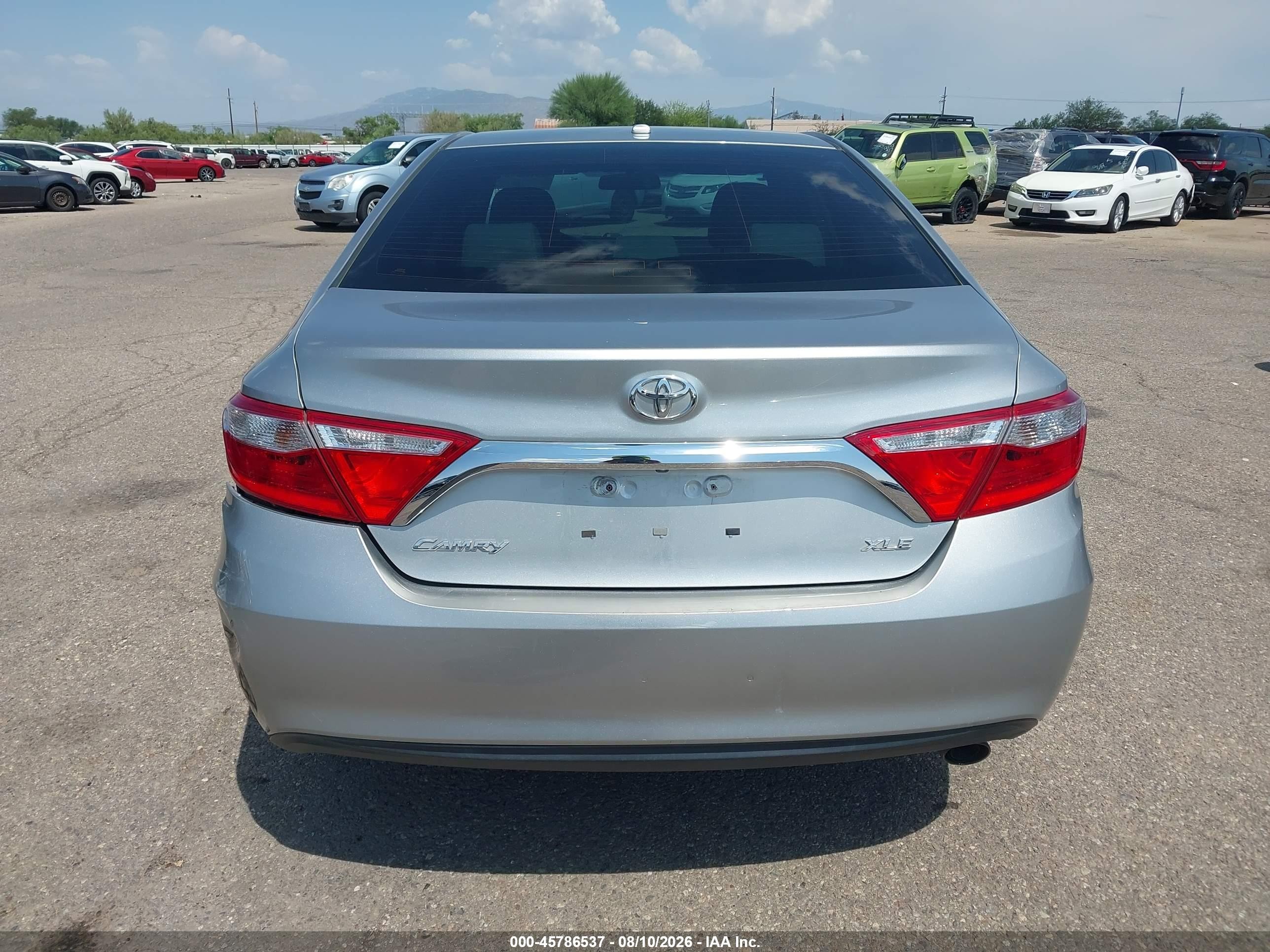 2015 Toyota Camry Xle Silver vin: 4T4BF1FK9FR501526