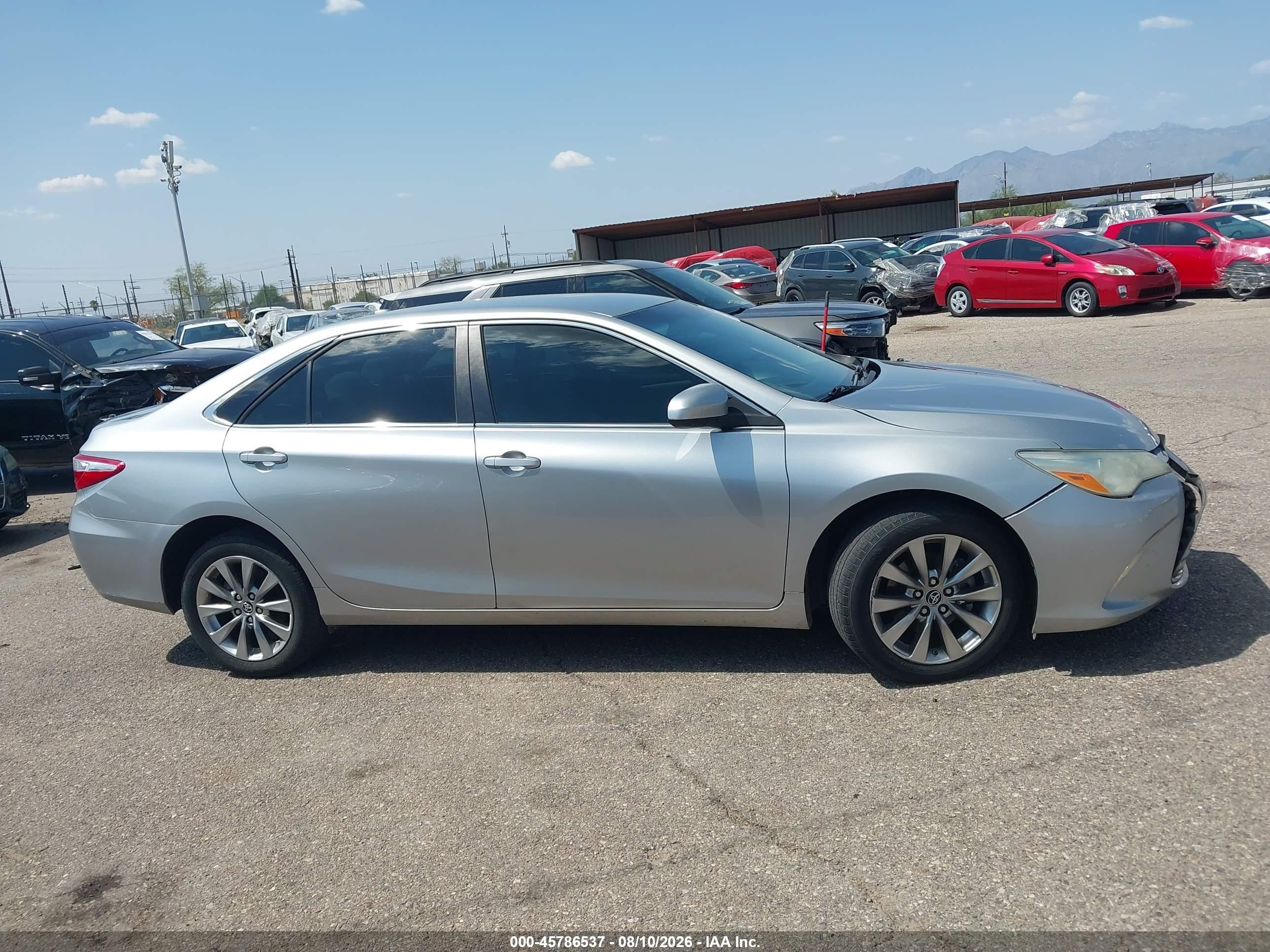2015 Toyota Camry Xle Silver vin: 4T4BF1FK9FR501526