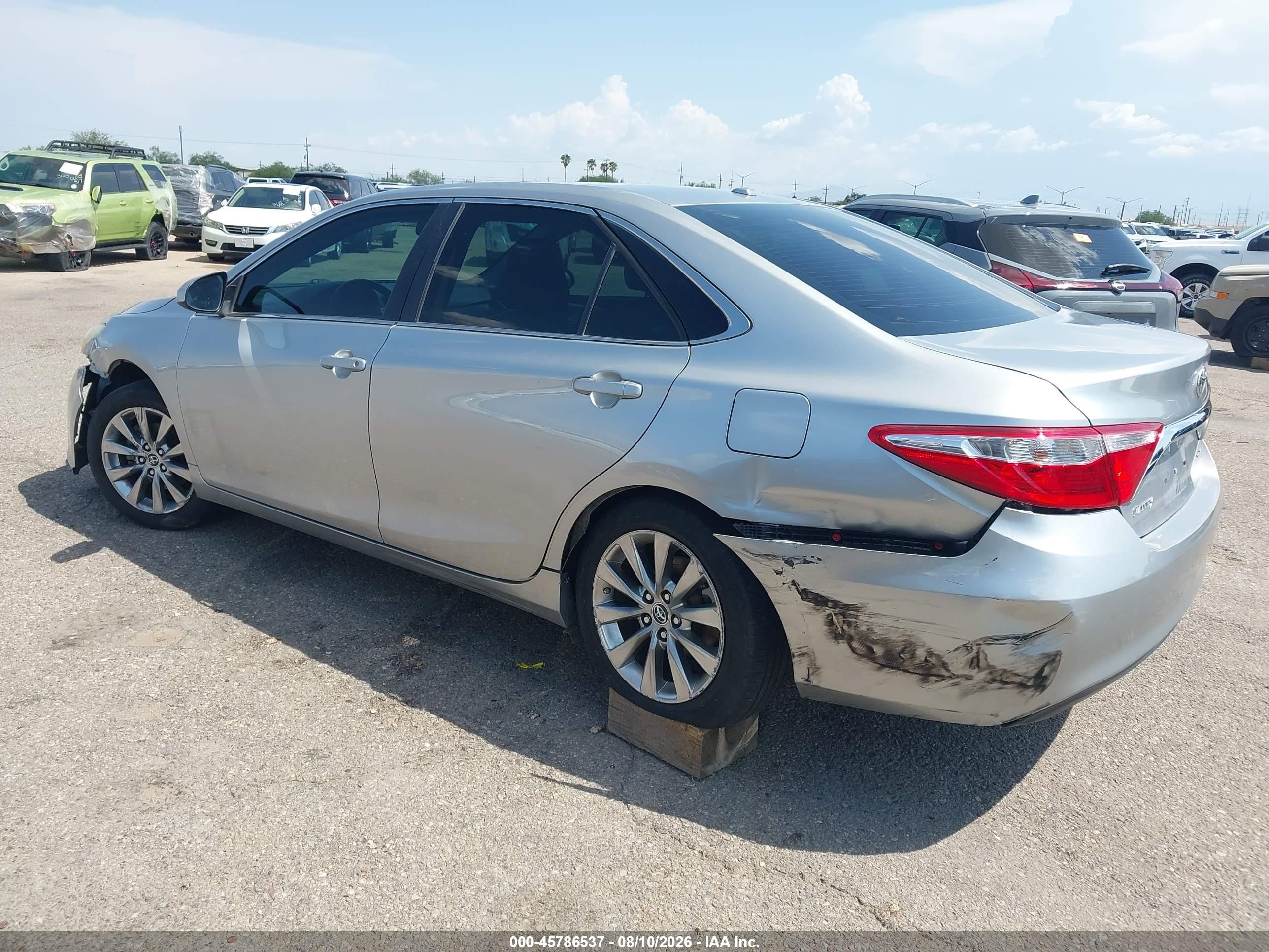 2015 Toyota Camry Xle Silver vin: 4T4BF1FK9FR501526
