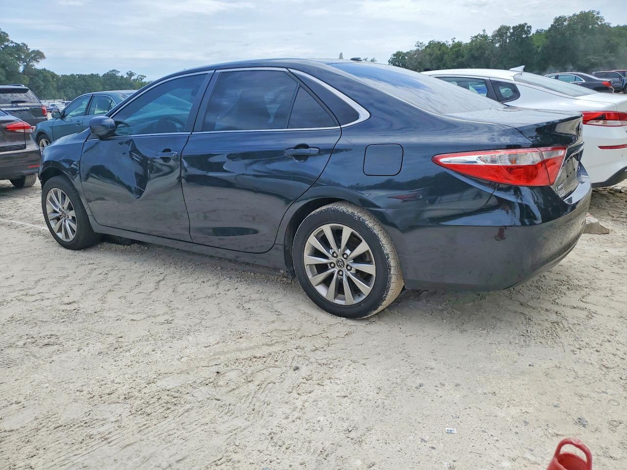 2015 Toyota Camry Xle Black vin: 4T4BF1FK9FR502157