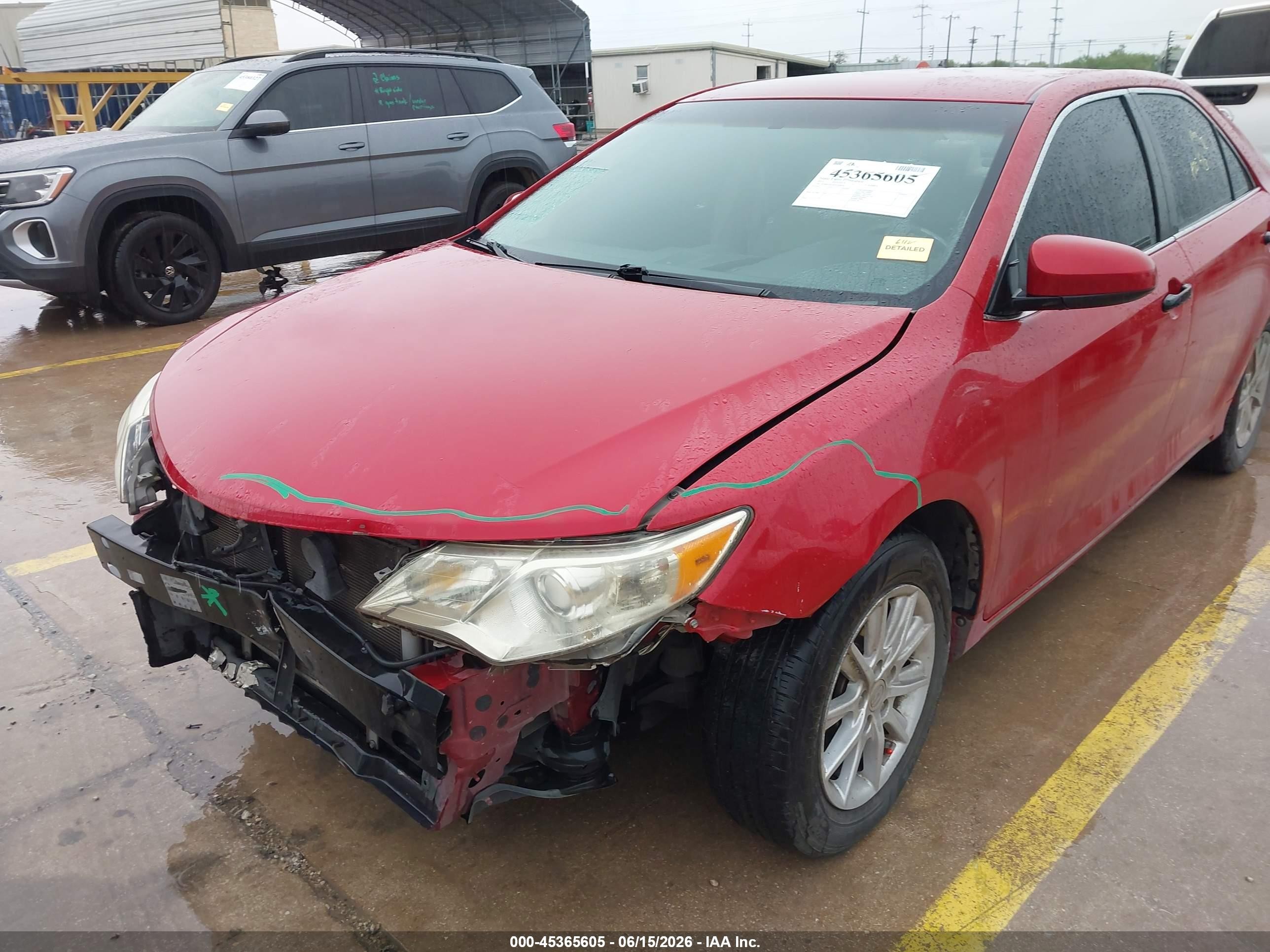 2012 Toyota Camry Le Red vin: 4T4BF1FKXCR169978