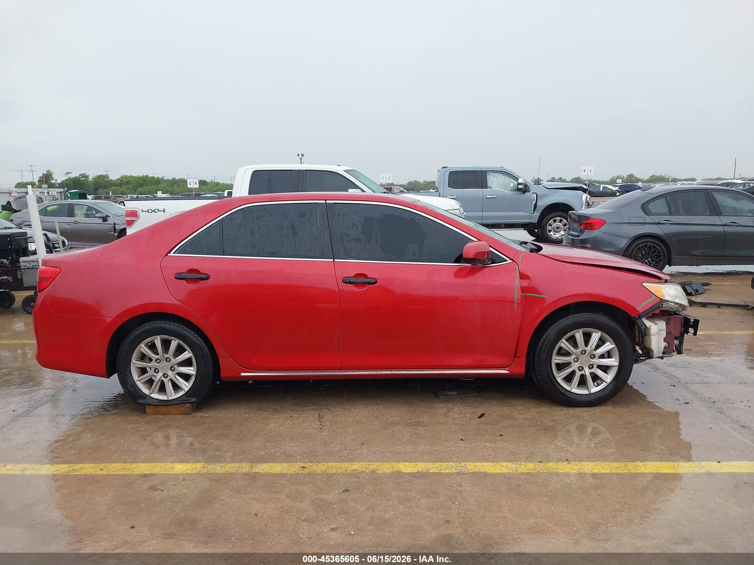 2012 Toyota Camry Le Red vin: 4T4BF1FKXCR169978