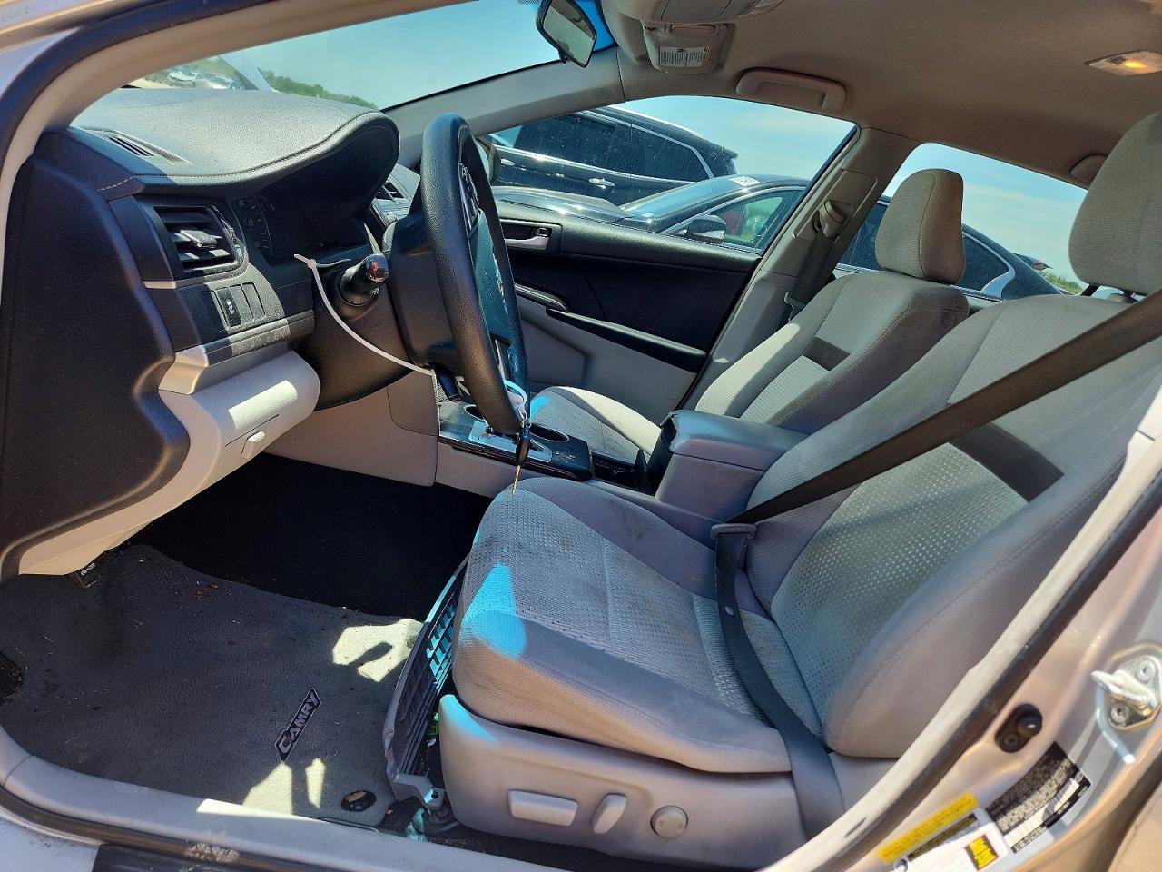 2012 Toyota Camry Le Silver vin: 4T4BF1FKXCR175862