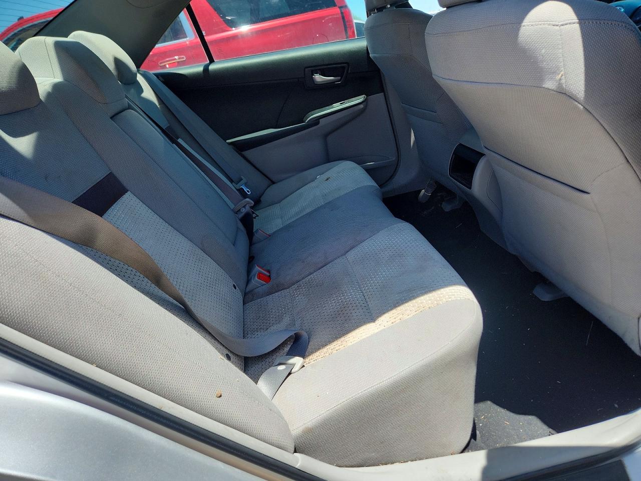 2012 Toyota Camry Le Silver vin: 4T4BF1FKXCR175862