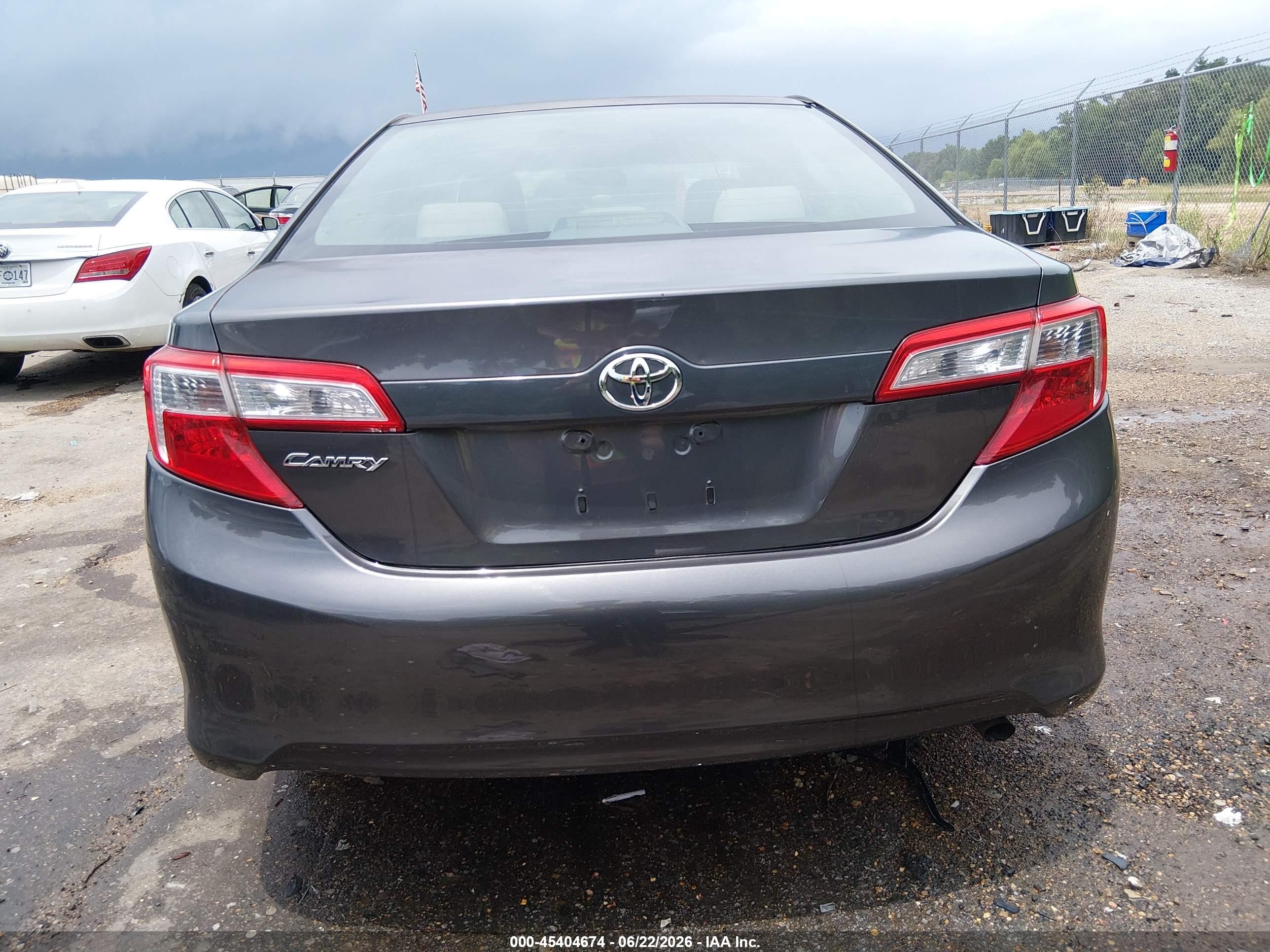 2012 Toyota Camry L Gray vin: 4T4BF1FKXCR181452