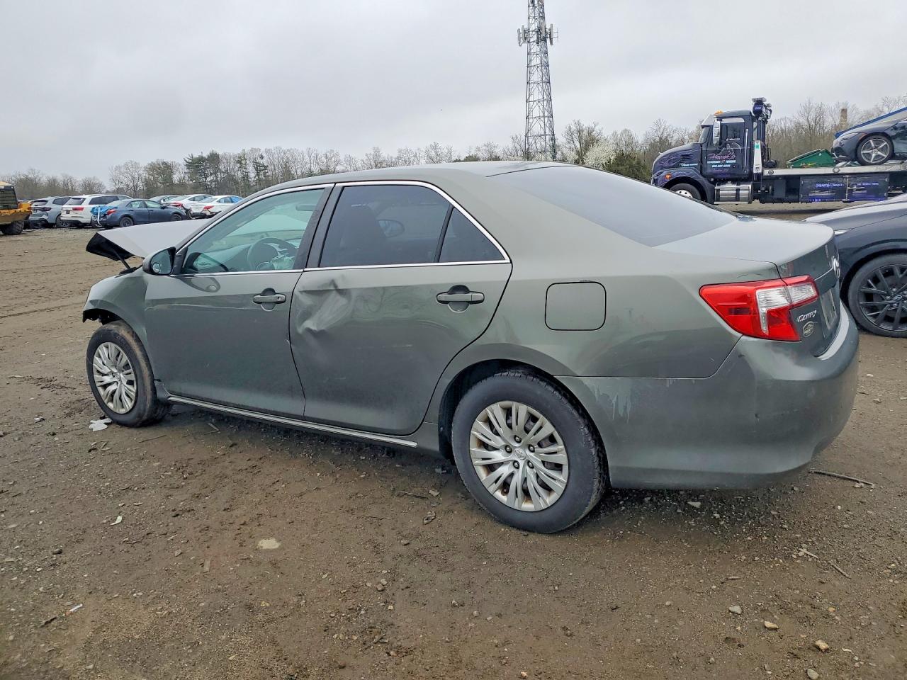 2012 Toyota Camry Le Green vin: 4T4BF1FKXCR183315