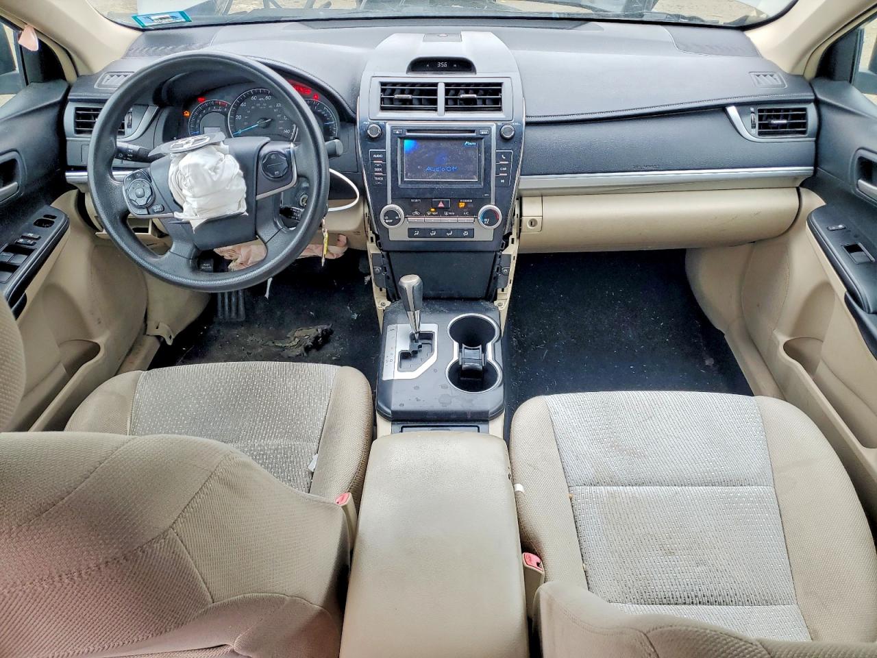 2012 Toyota Camry Le Green vin: 4T4BF1FKXCR183315