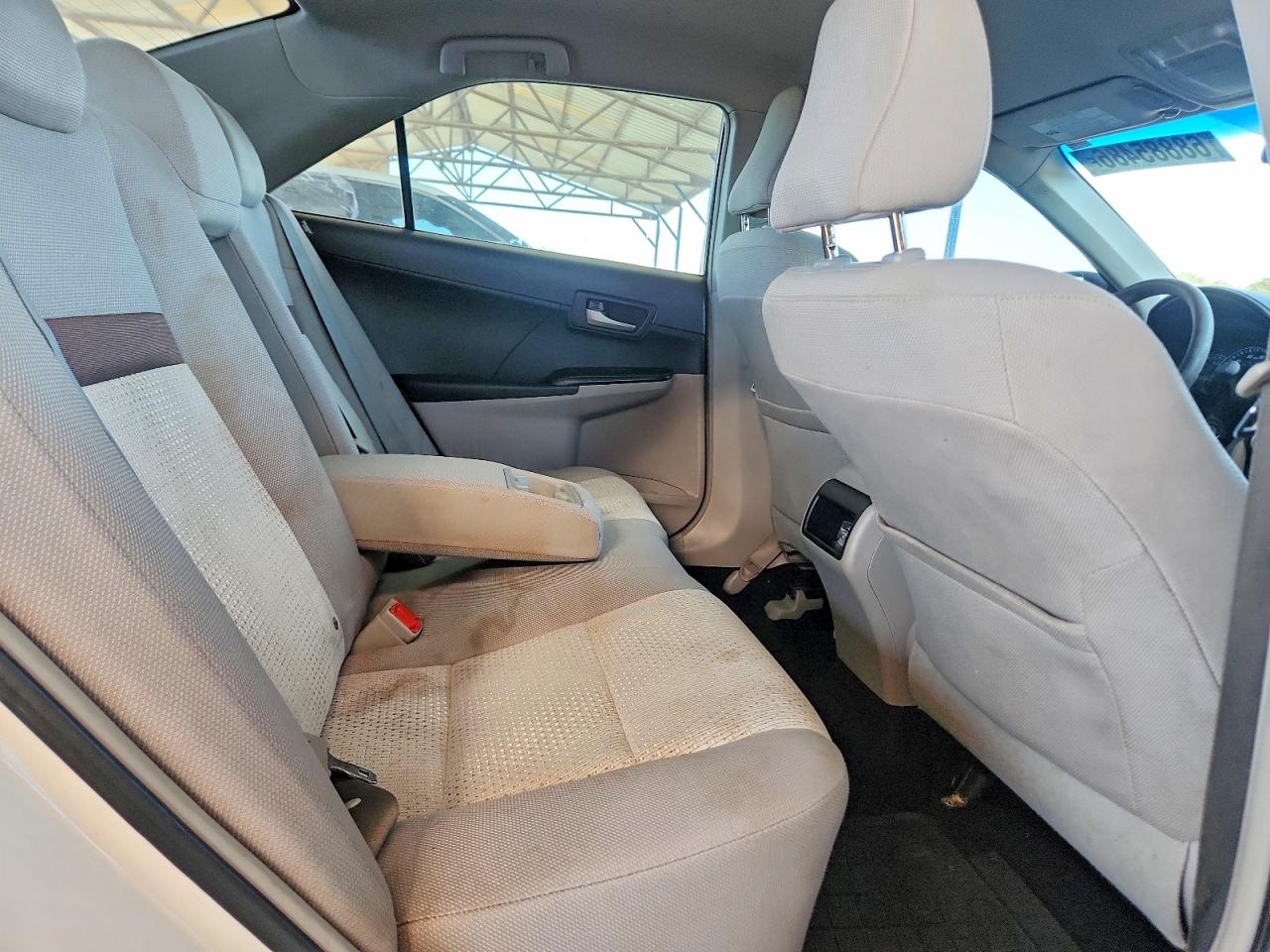 2012 Toyota Camry Le White vin: 4T4BF1FKXCR211758