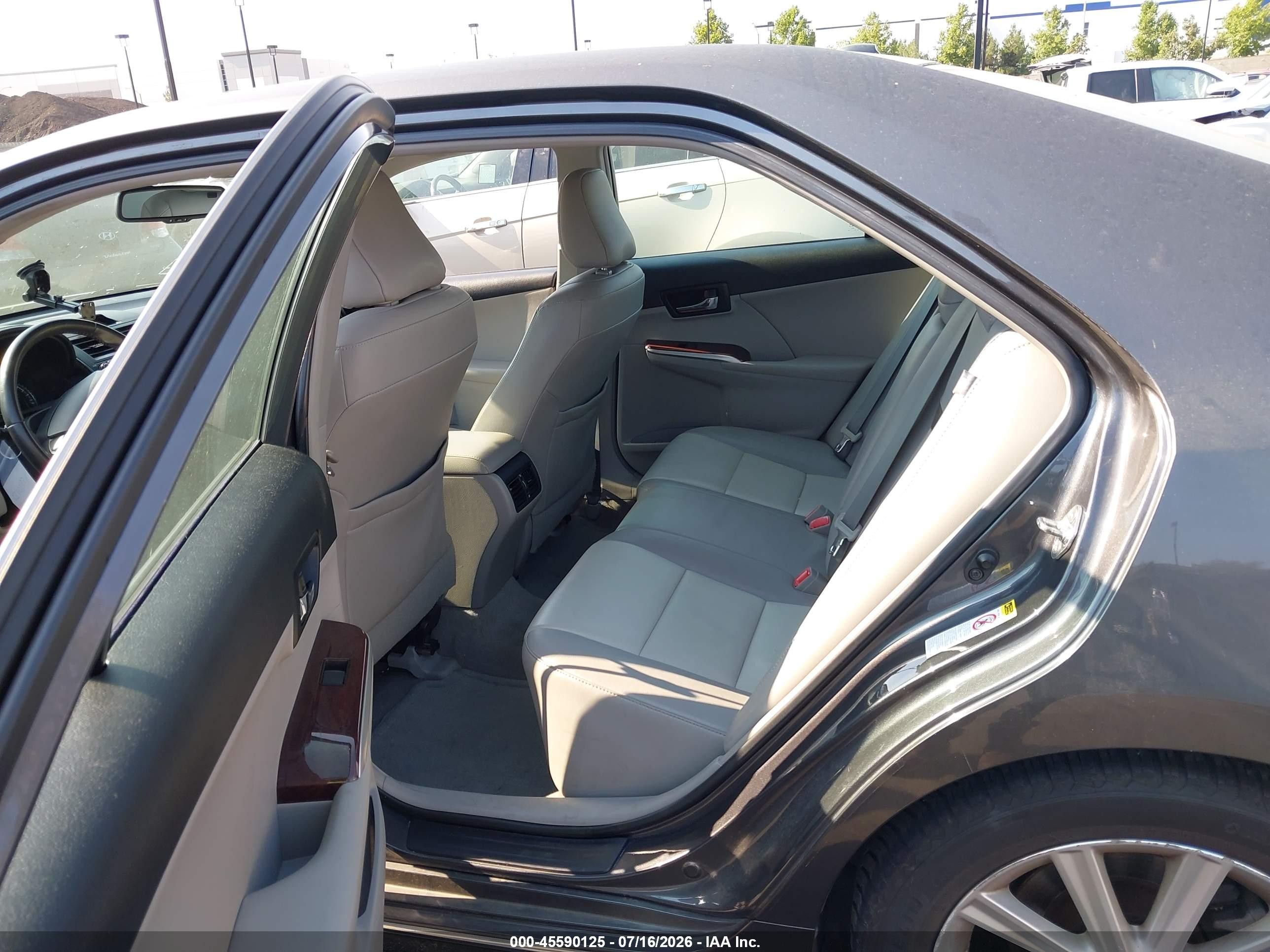2012 Toyota Camry Xle Gray vin: 4T4BF1FKXCR222470