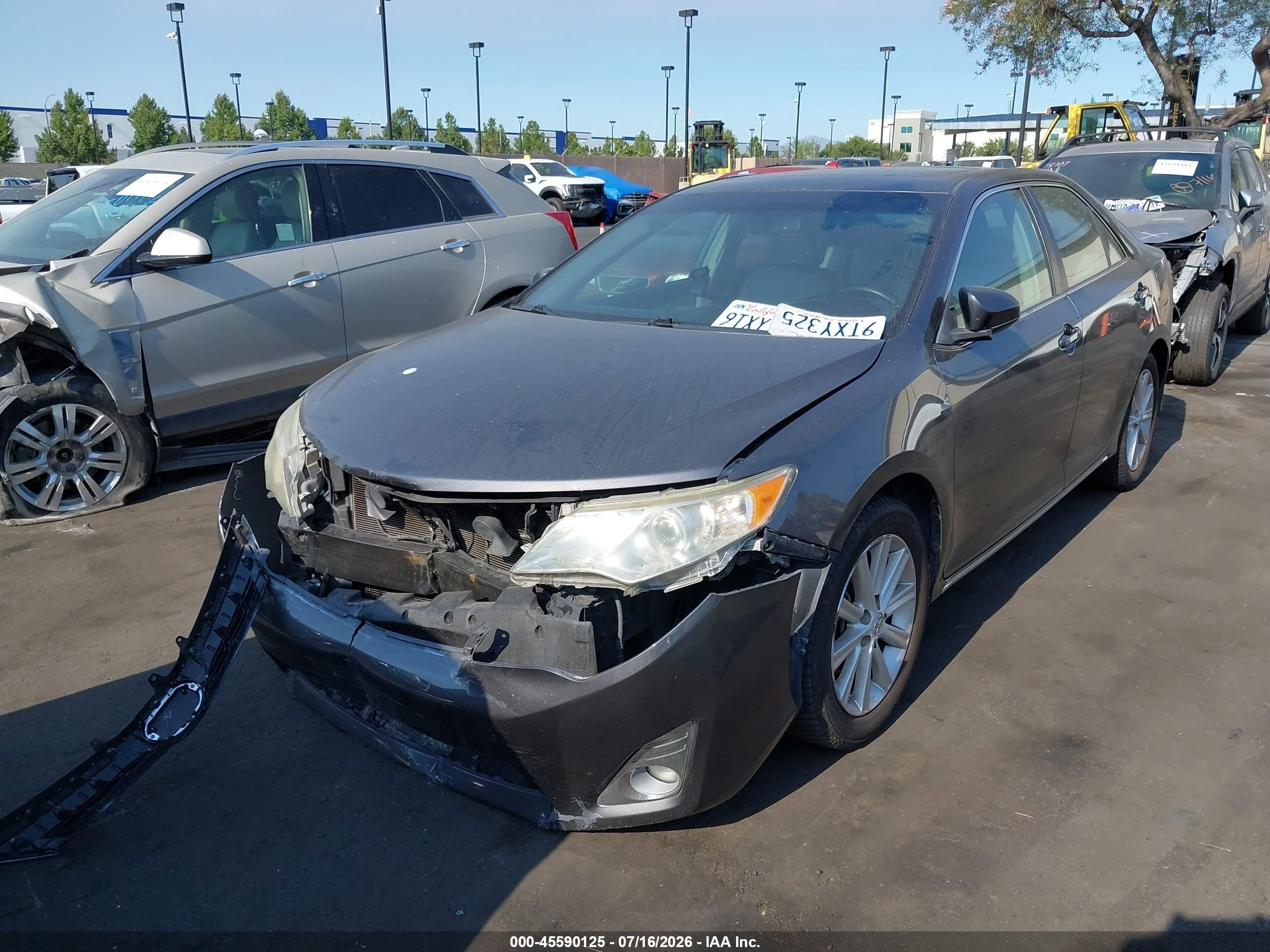 2012 Toyota Camry Xle Gray vin: 4T4BF1FKXCR222470