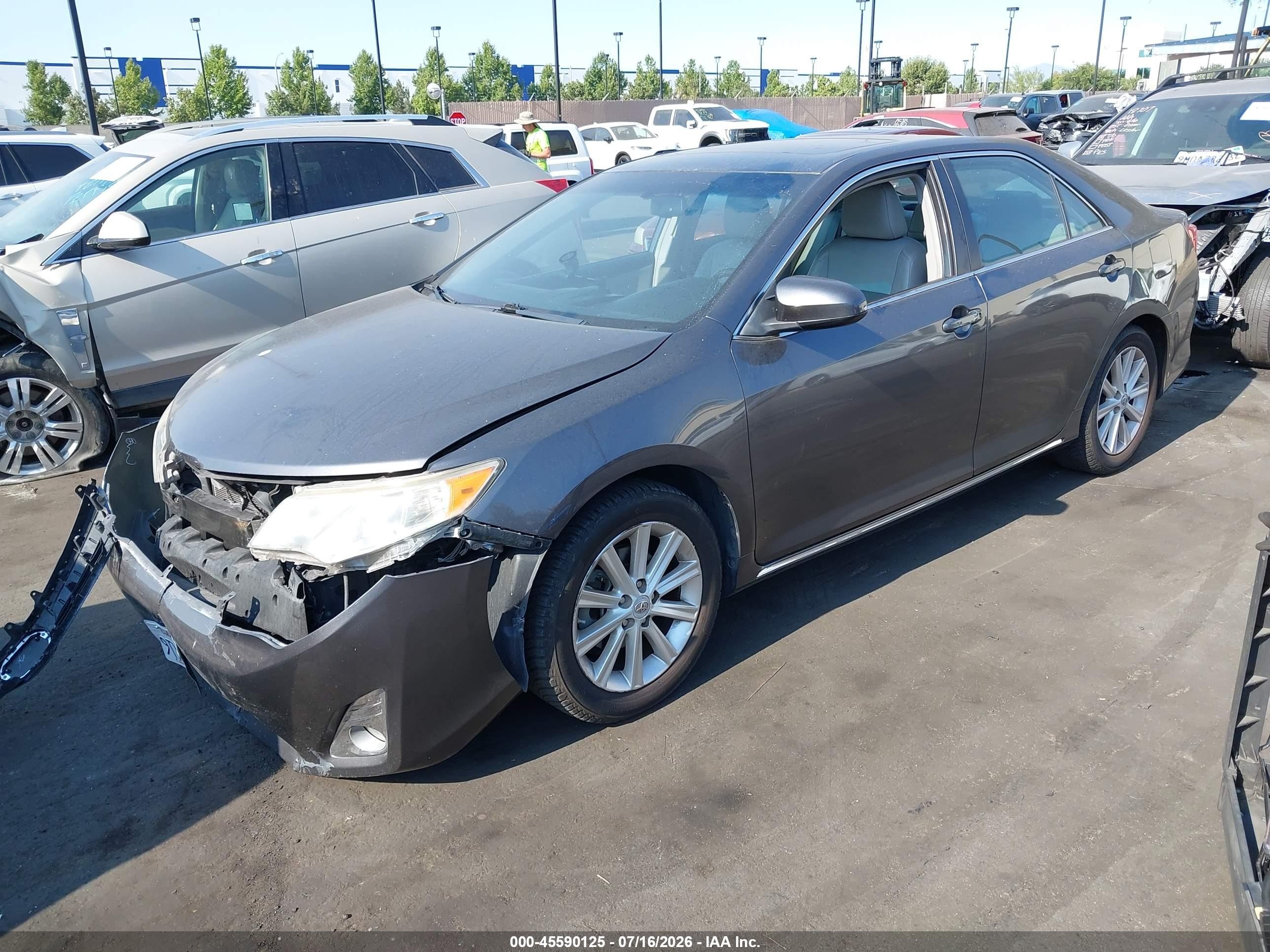 2012 Toyota Camry Xle Gray vin: 4T4BF1FKXCR222470