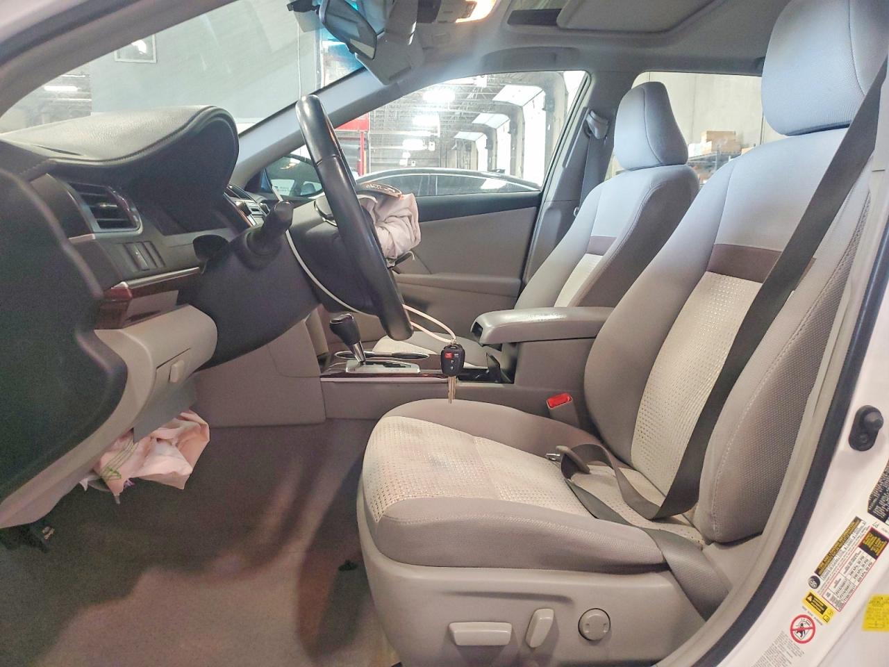 2012 Toyota Camry Xle Белый vin: 4T4BF1FKXCR228852