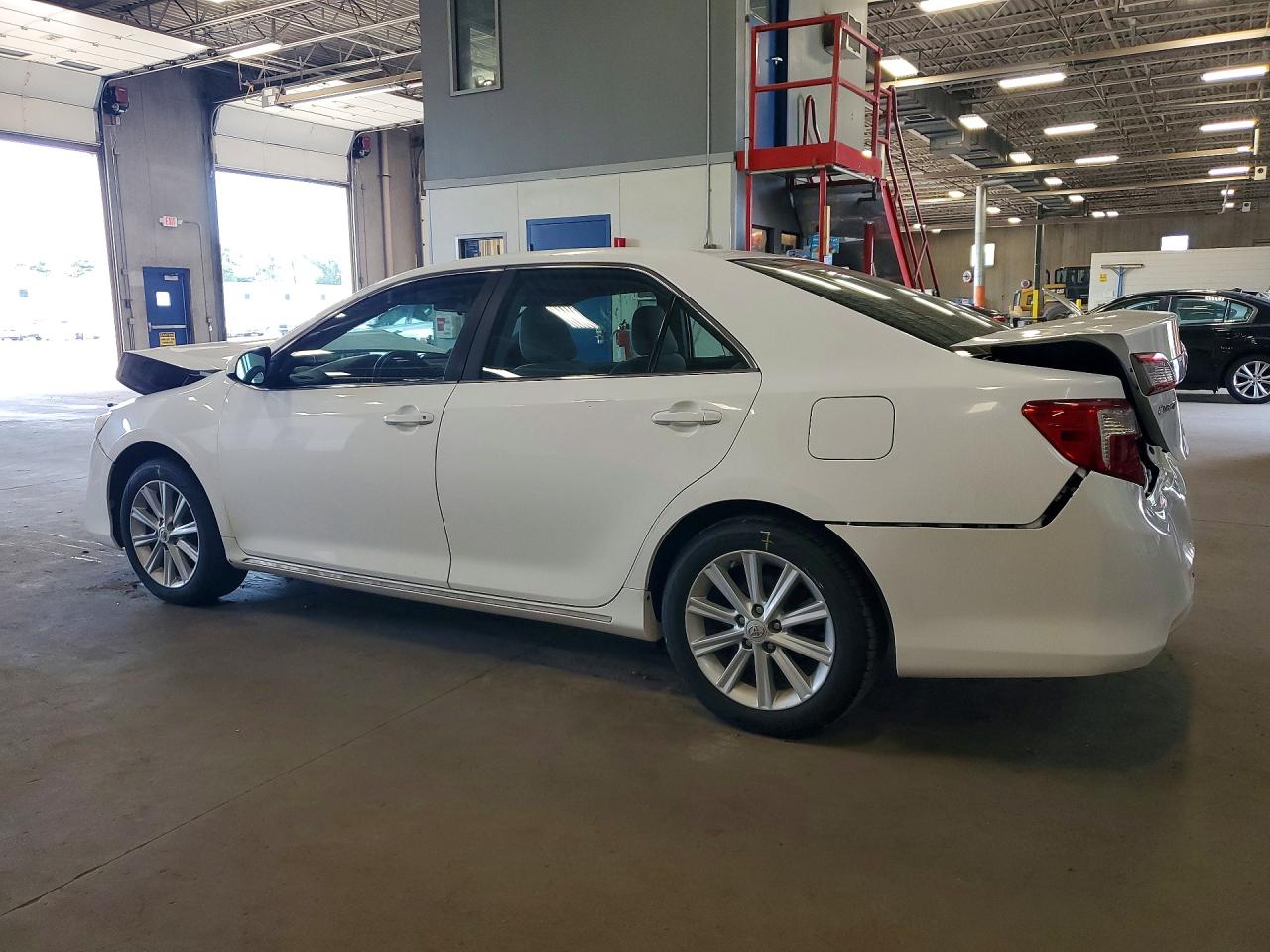 2012 Toyota Camry Xle Белый vin: 4T4BF1FKXCR228852