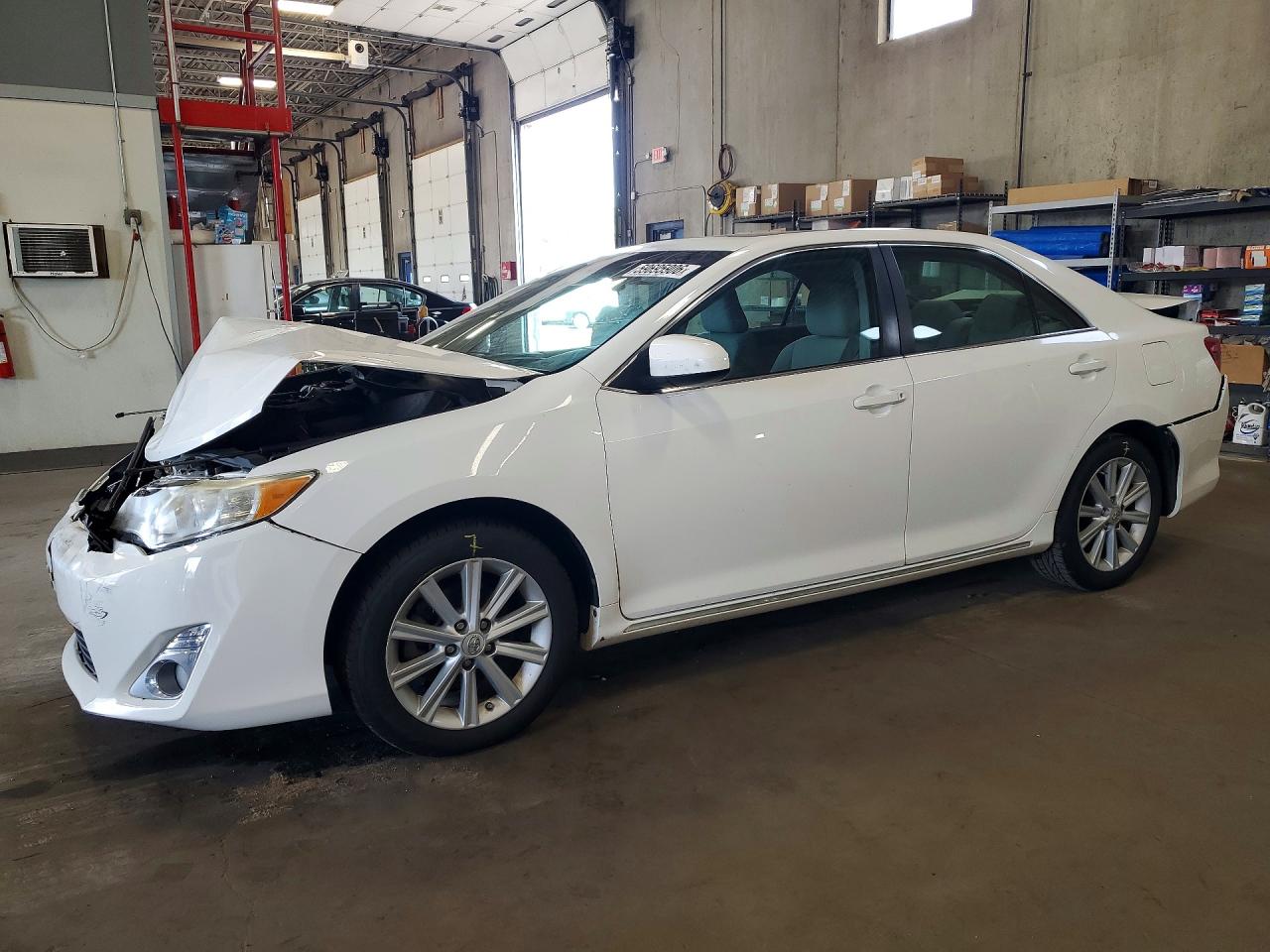 2012 Toyota Camry Xle White vin: 4T4BF1FKXCR228852