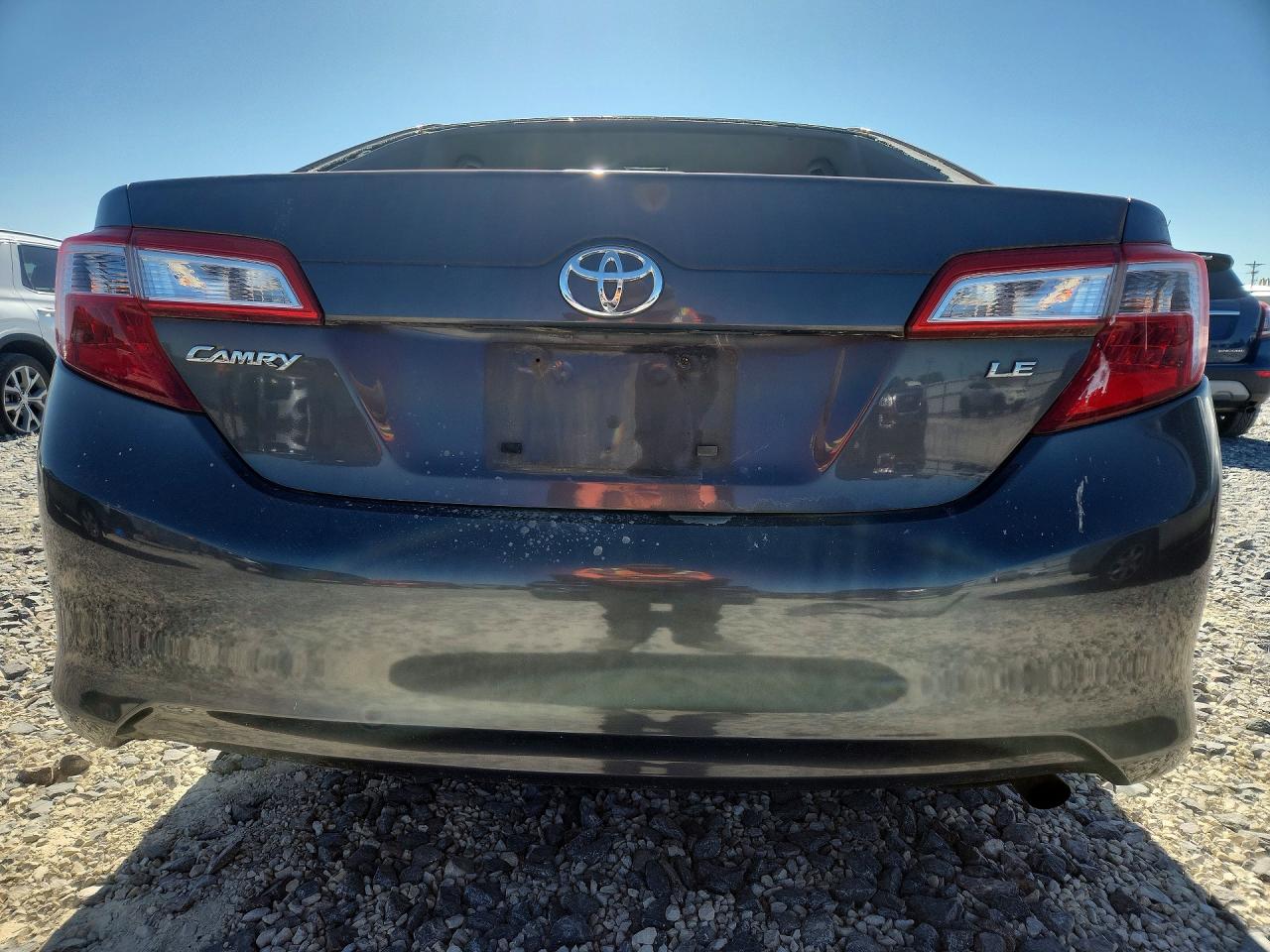 2012 Toyota Camry Le Gray vin: 4T4BF1FKXCR255596