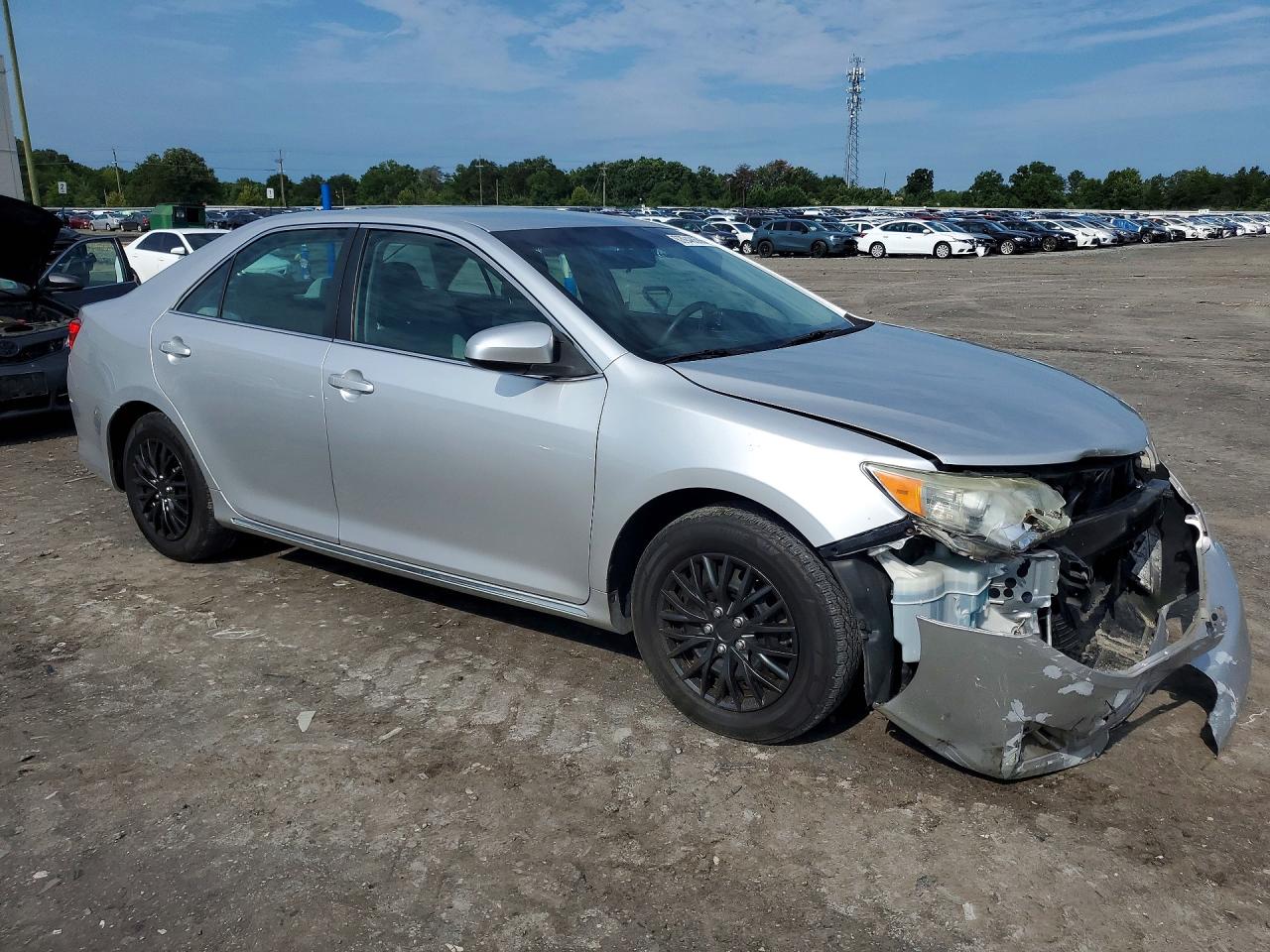 2012 Toyota Camry Le Серебряный vin: 4T4BF1FKXCR255713