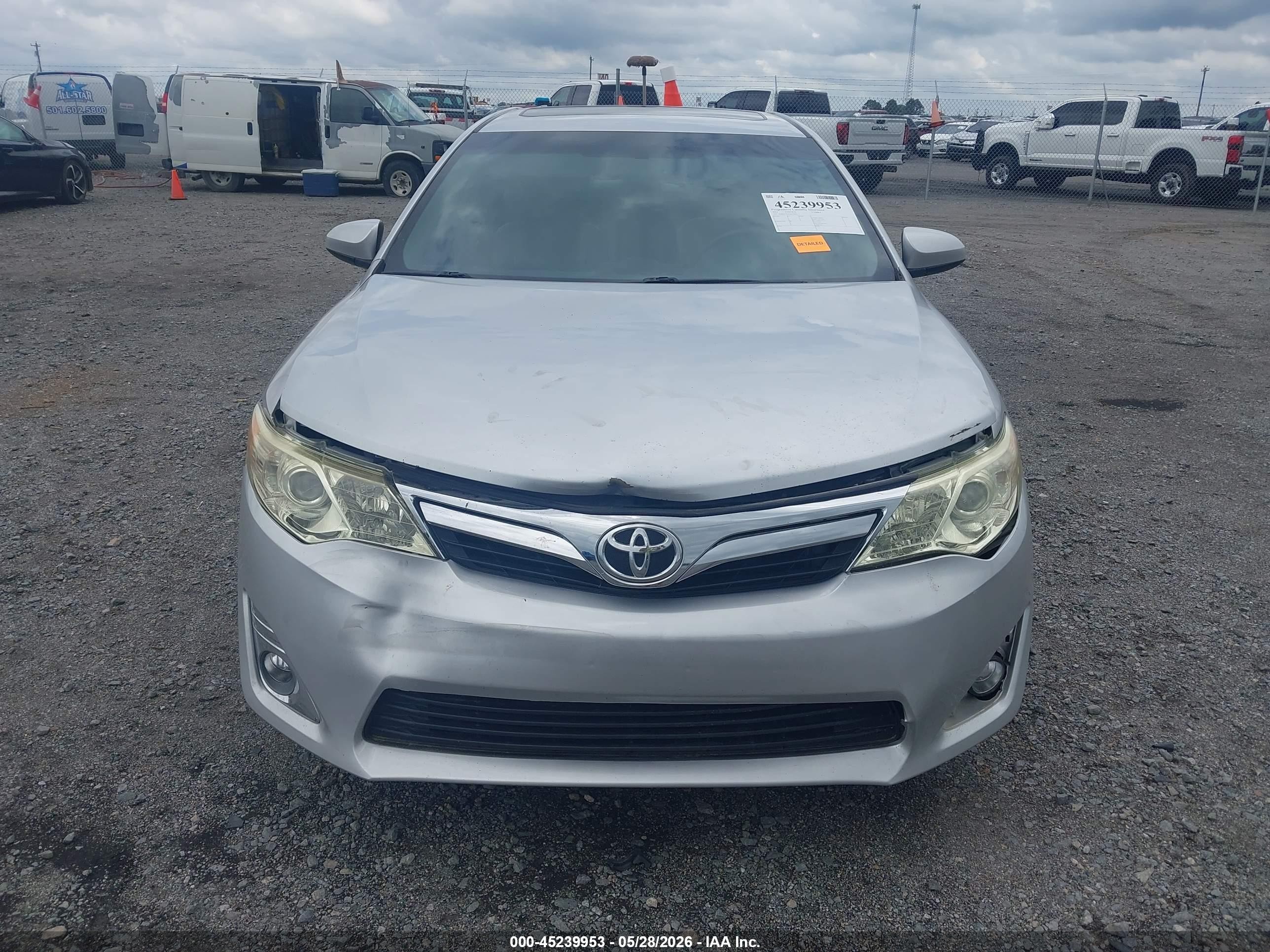 2012 Toyota Camry Xle Silver vin: 4T4BF1FKXCR274021