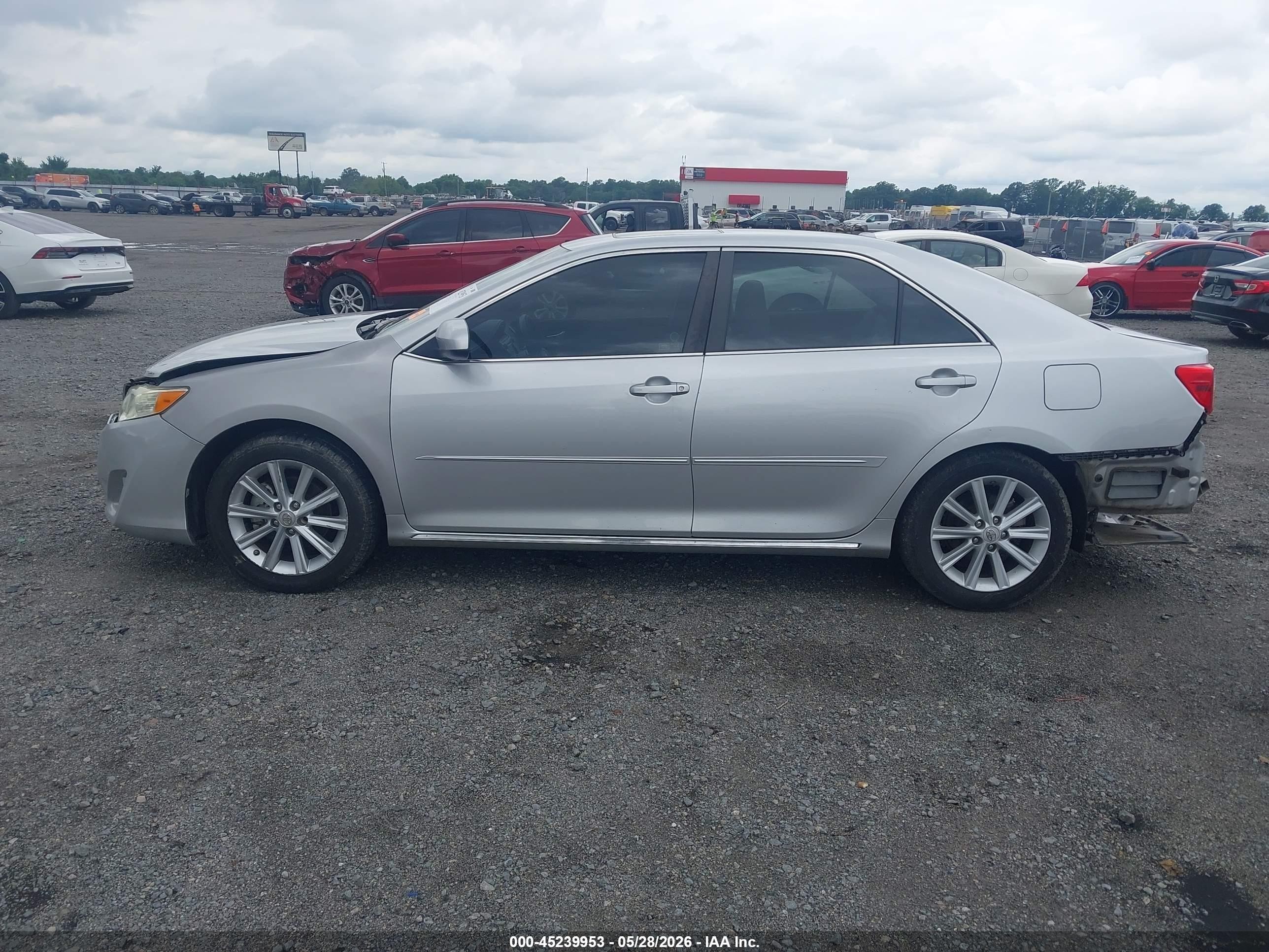 2012 Toyota Camry Xle Silver vin: 4T4BF1FKXCR274021