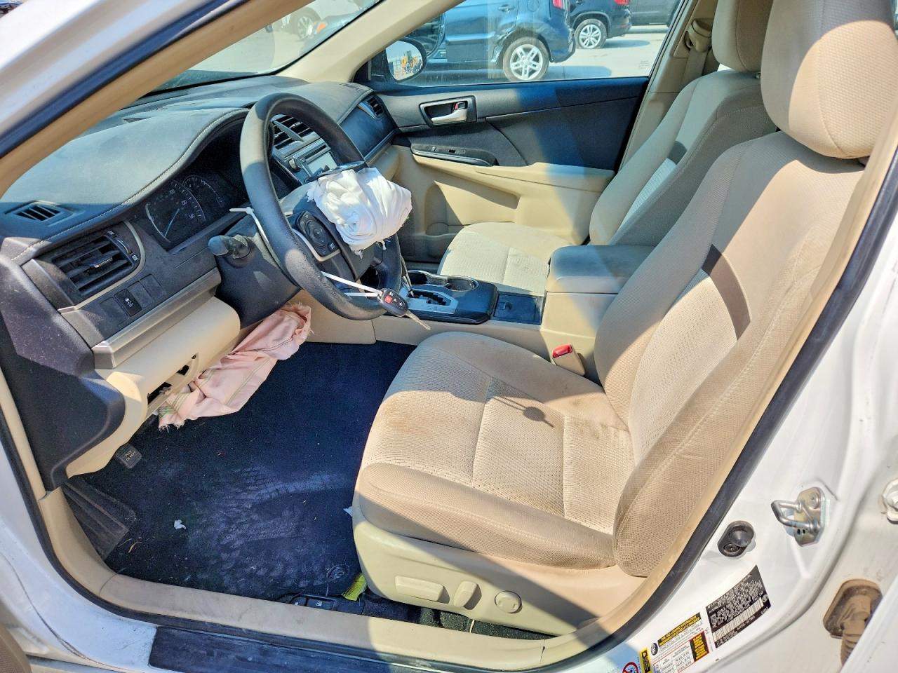 2013 Toyota Camry Le White vin: 4T4BF1FKXDR281438