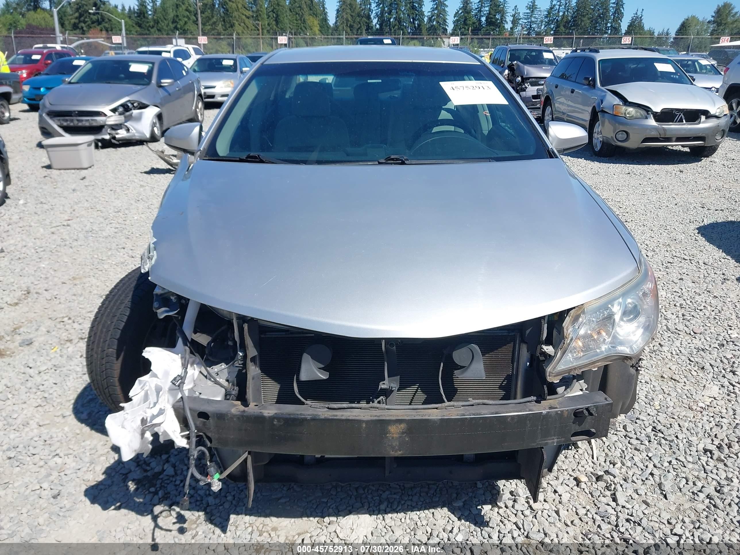 2013 Toyota Camry Le Silver vin: 4T4BF1FKXDR295355