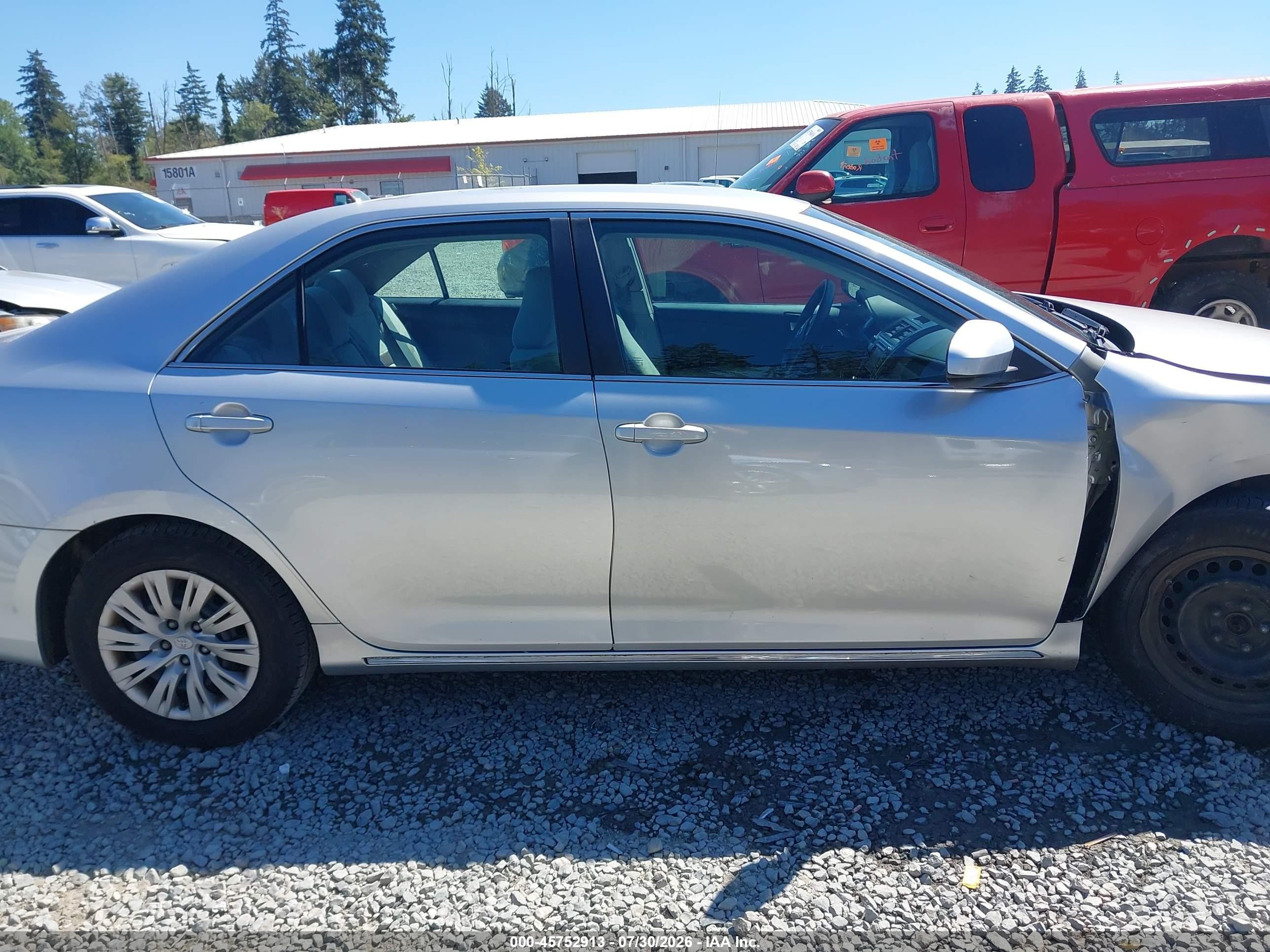 2013 Toyota Camry Le Silver vin: 4T4BF1FKXDR295355