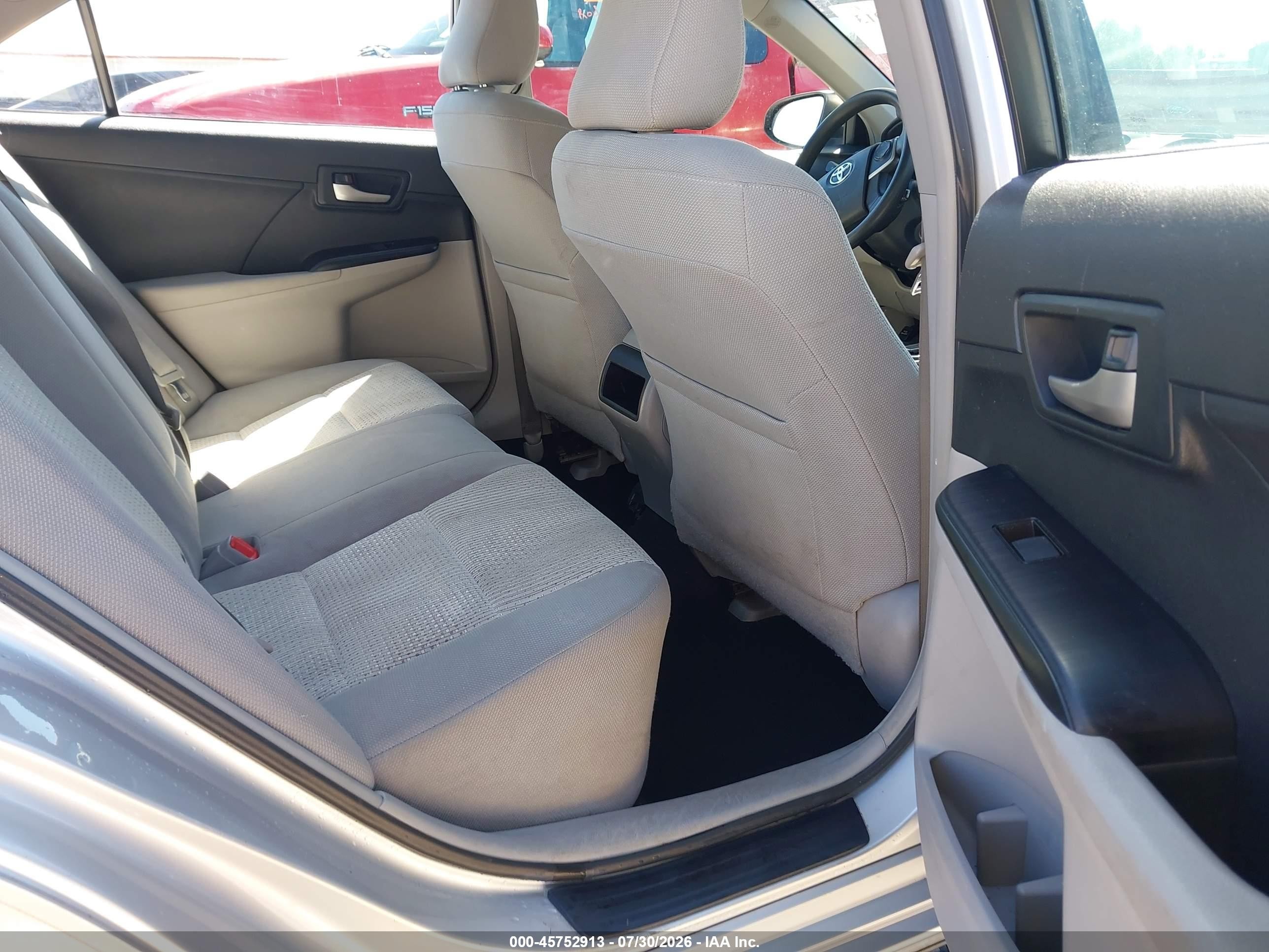 2013 Toyota Camry Le Silver vin: 4T4BF1FKXDR295355