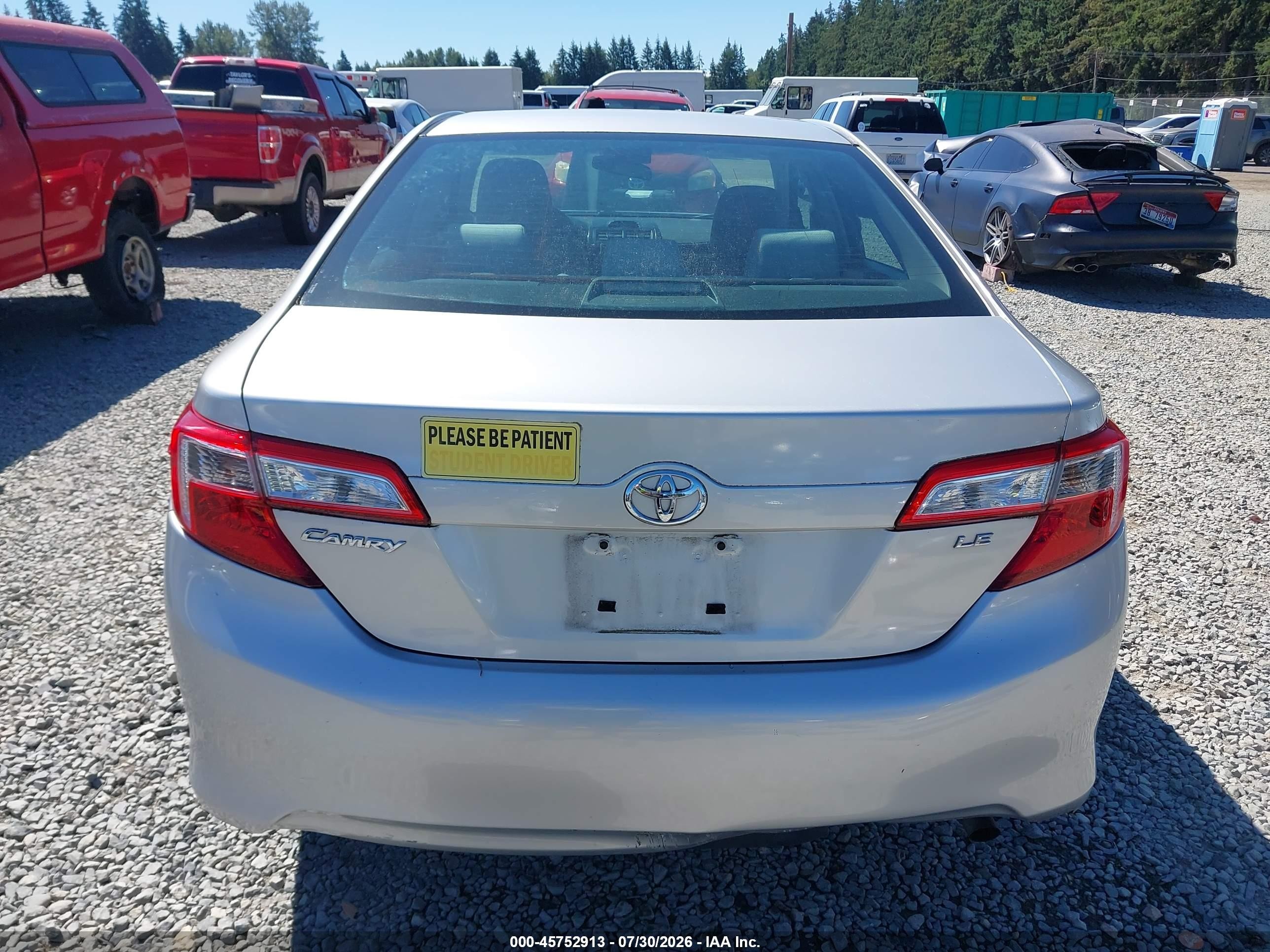 2013 Toyota Camry Le Silver vin: 4T4BF1FKXDR295355