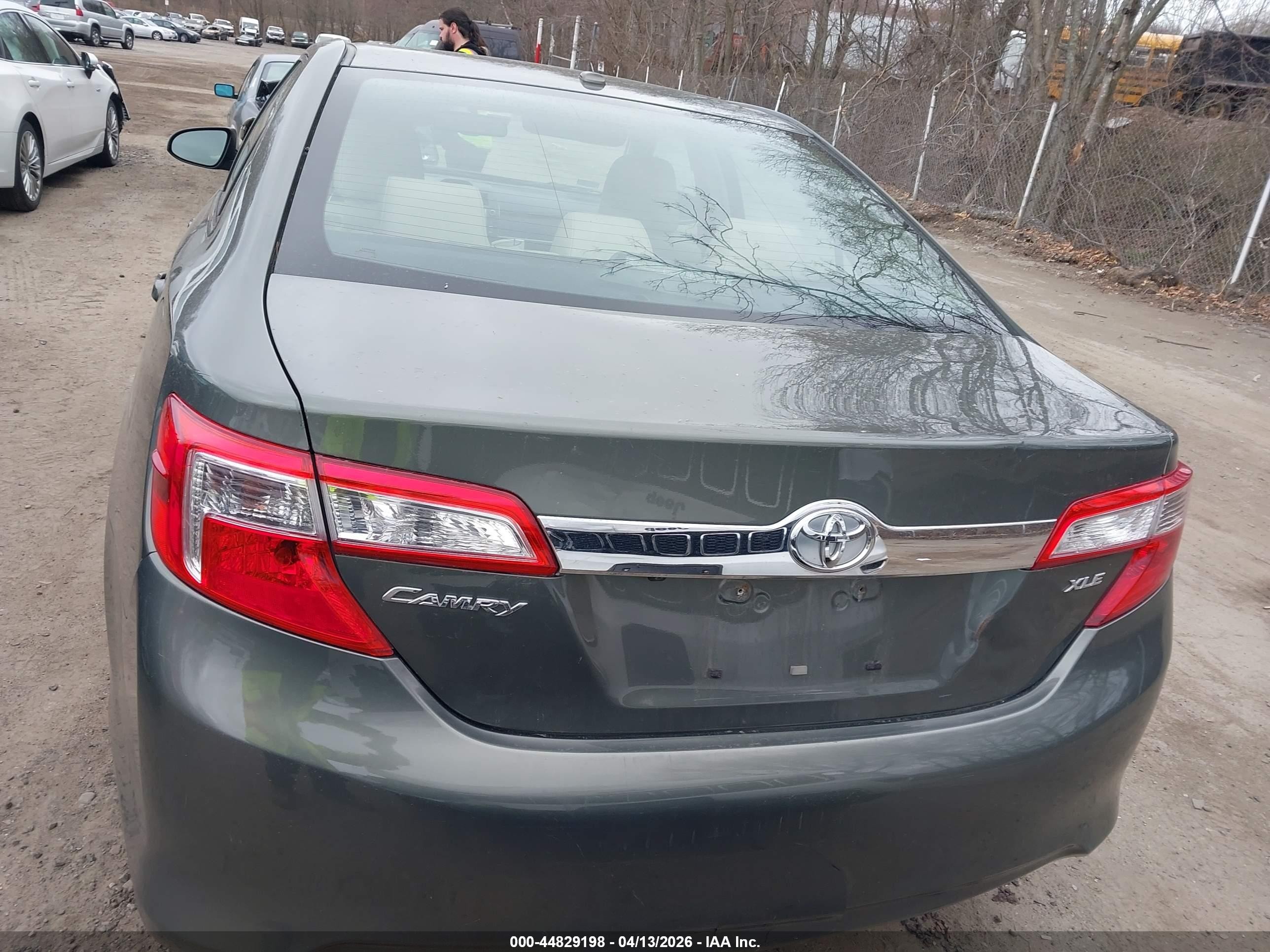 2013 Toyota Camry Xle Brown vin: 4T4BF1FKXDR296683