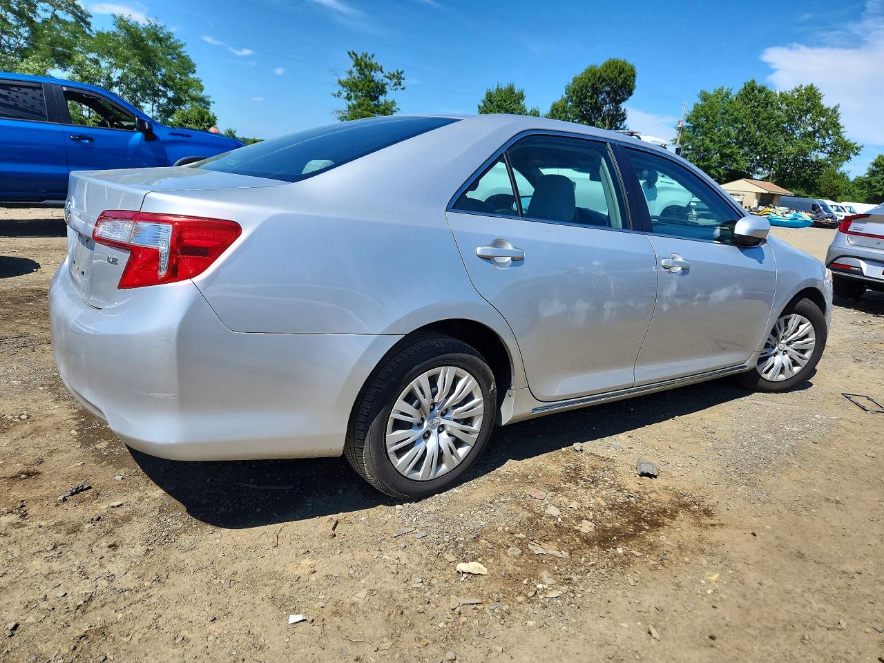 2013 Toyota Camry Le Silver vin: 4T4BF1FKXDR297087