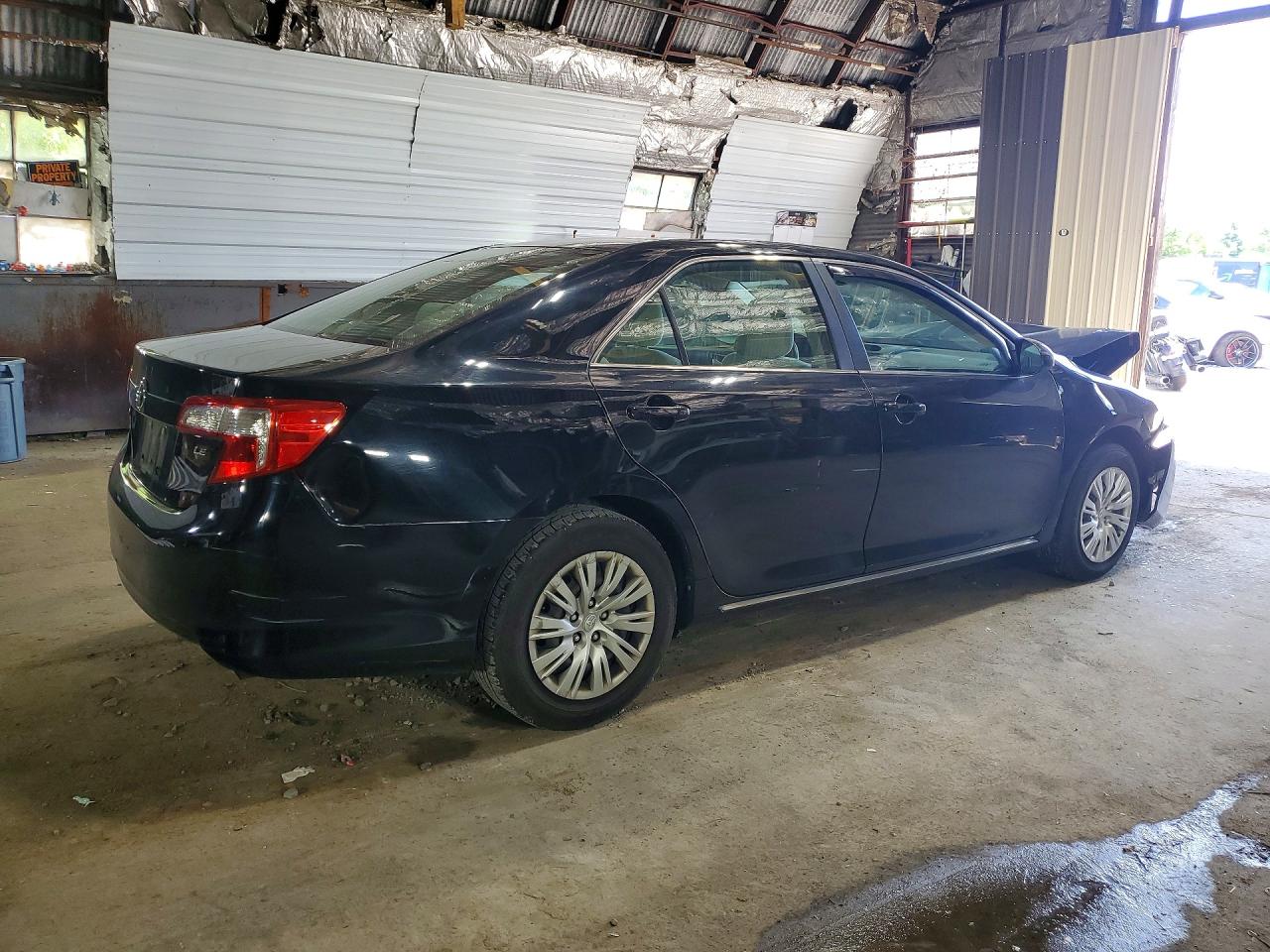2013 Toyota Camry Le Black vin: 4T4BF1FKXDR319072