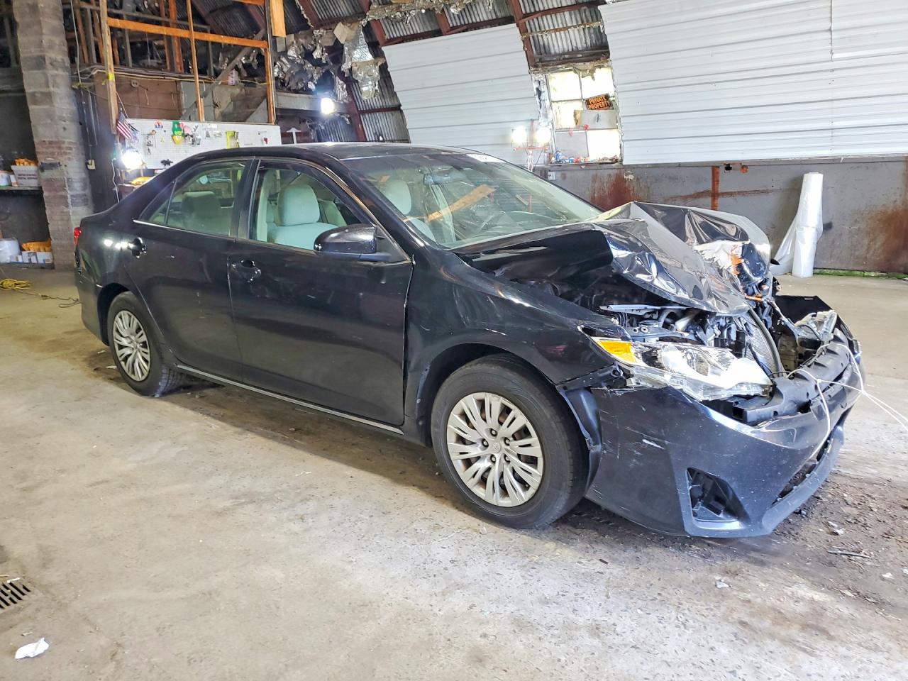 2013 Toyota Camry Le Black vin: 4T4BF1FKXDR319072