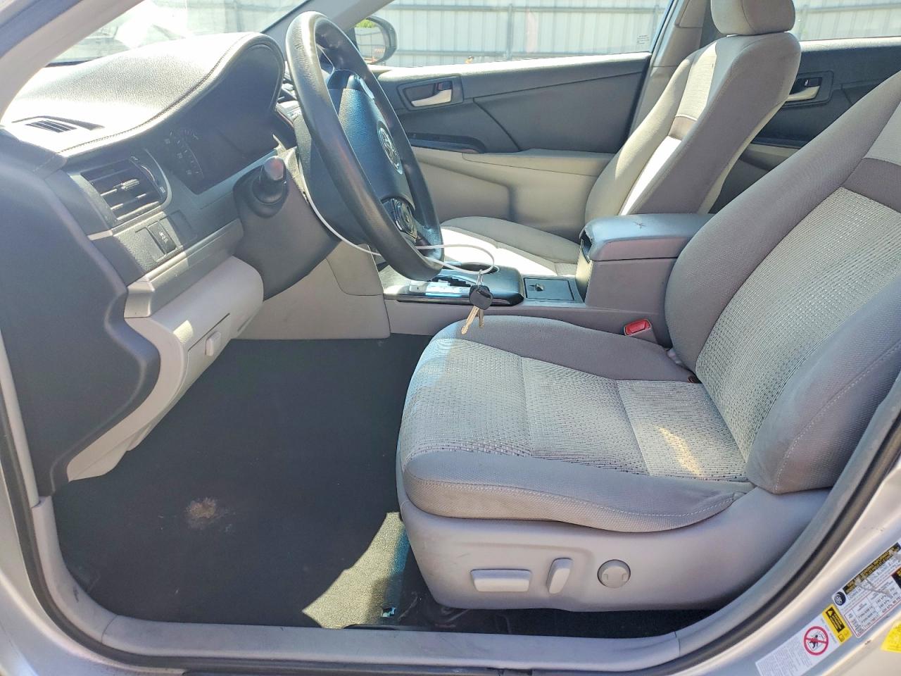 2013 Toyota Camry Le Silver vin: 4T4BF1FKXDR328449