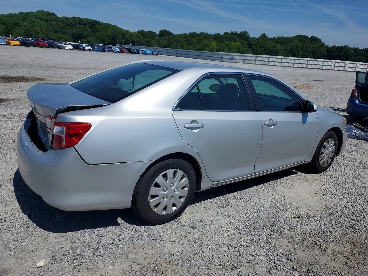 2013 Toyota Camry Le Silver vin: 4T4BF1FKXDR328449