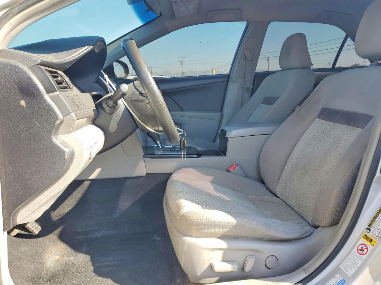 2013 Toyota Camry Le Серебряный vin: 4T4BF1FKXDR328824