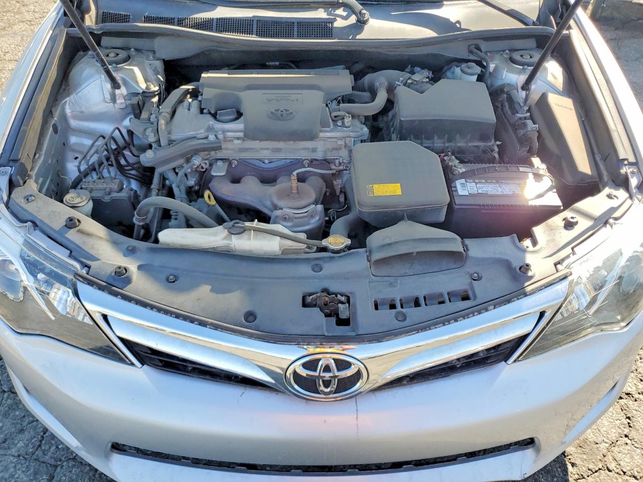 2013 Toyota Camry Le Серебряный vin: 4T4BF1FKXDR328824