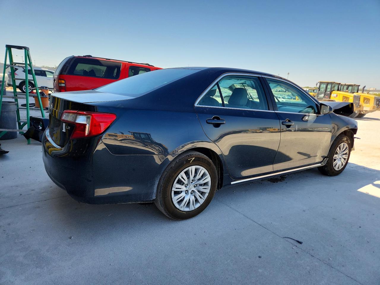 2014 Toyota Camry Le Black vin: 4T4BF1FKXER348153