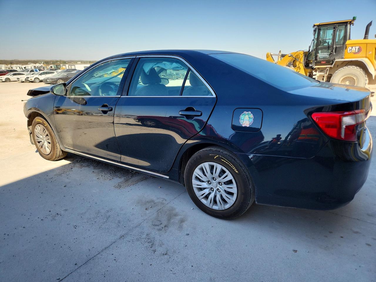 2014 Toyota Camry Le Black vin: 4T4BF1FKXER348153