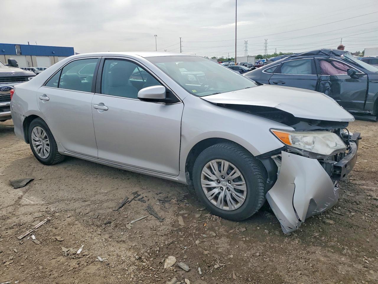 2014 Toyota Camry Le Silver vin: 4T4BF1FKXER351165