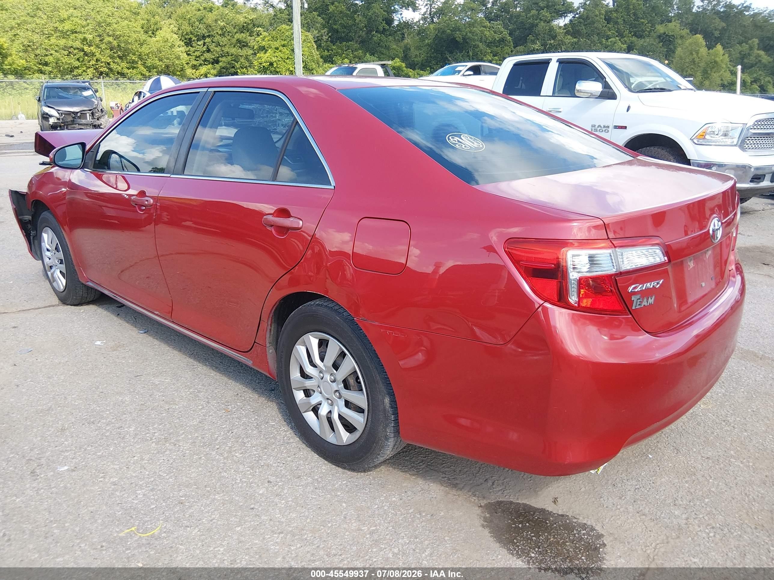 2014 Toyota Camry Le Red vin: 4T4BF1FKXER353580