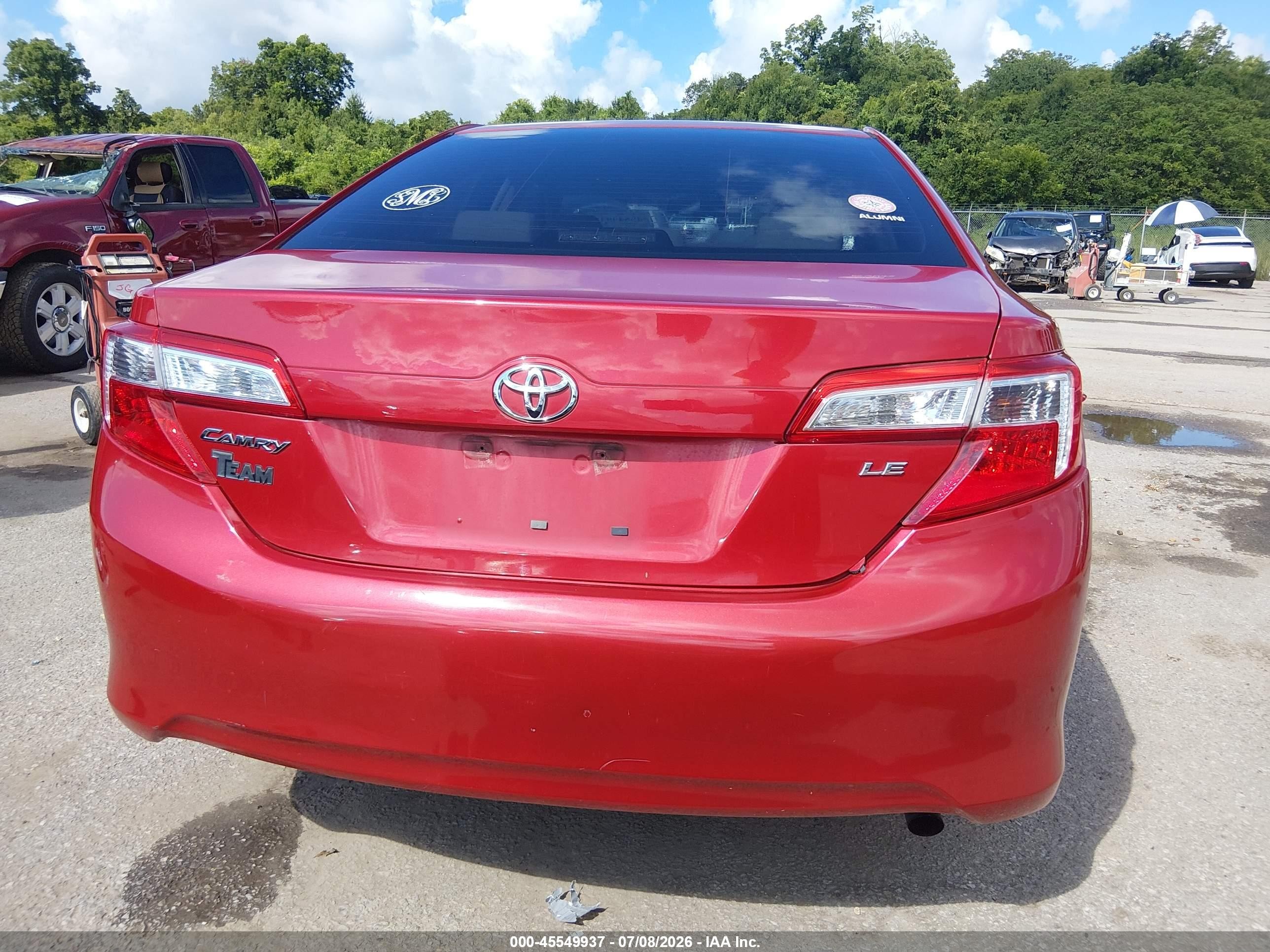 2014 Toyota Camry Le Red vin: 4T4BF1FKXER353580