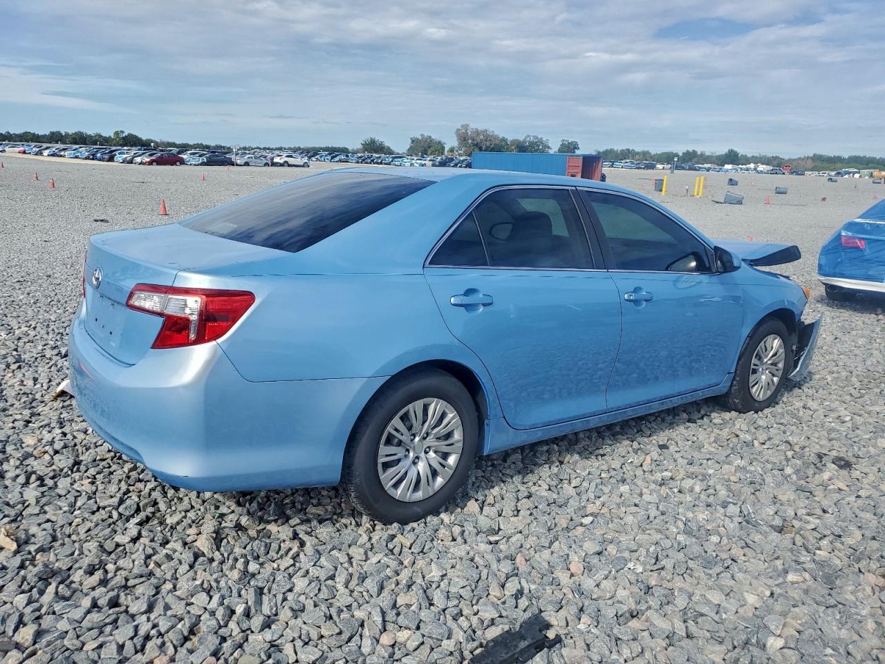 2014 Toyota Camry L Blue vin: 4T4BF1FKXER357404