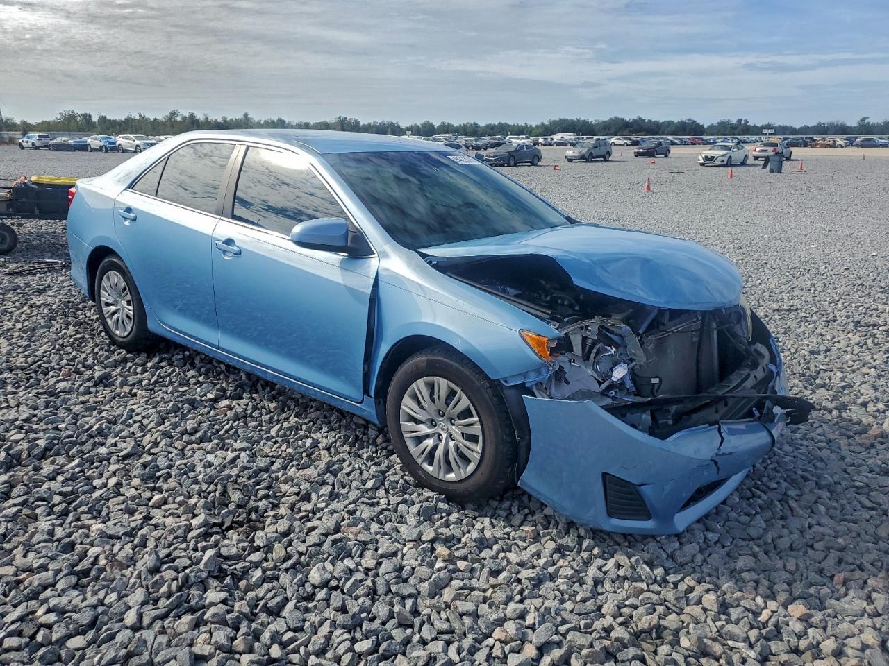 2014 Toyota Camry L Blue vin: 4T4BF1FKXER357404