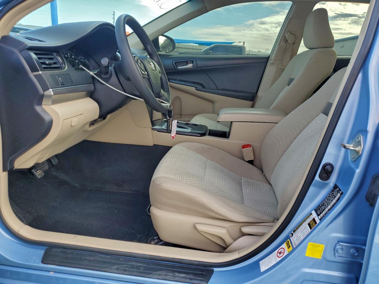 2014 Toyota Camry L Blue vin: 4T4BF1FKXER357404