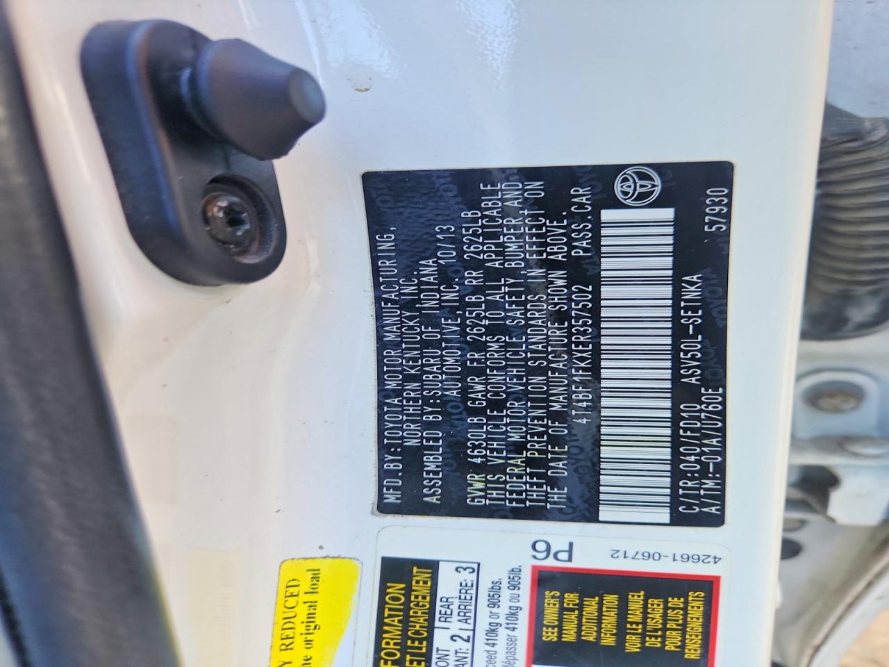 2014 Toyota Camry Le White vin: 4T4BF1FKXER357502
