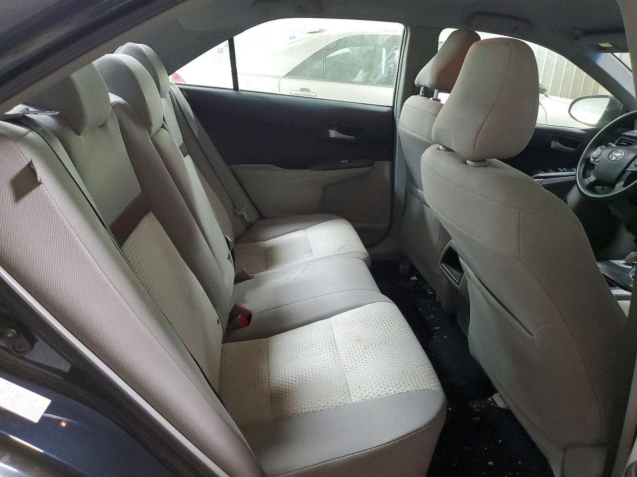 2014 Toyota Camry Le Blue vin: 4T4BF1FKXER358035